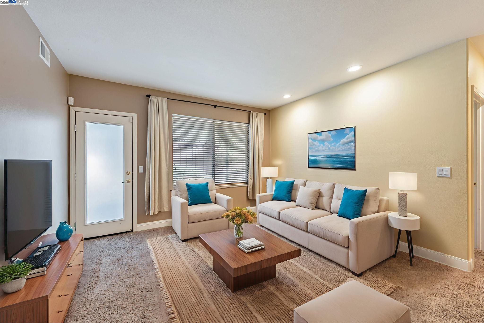 Detail Gallery Image 6 of 58 For 2578 Ridge Crest Ct., Castro Valley,  CA 94546 - 4 Beds | 2/1 Baths