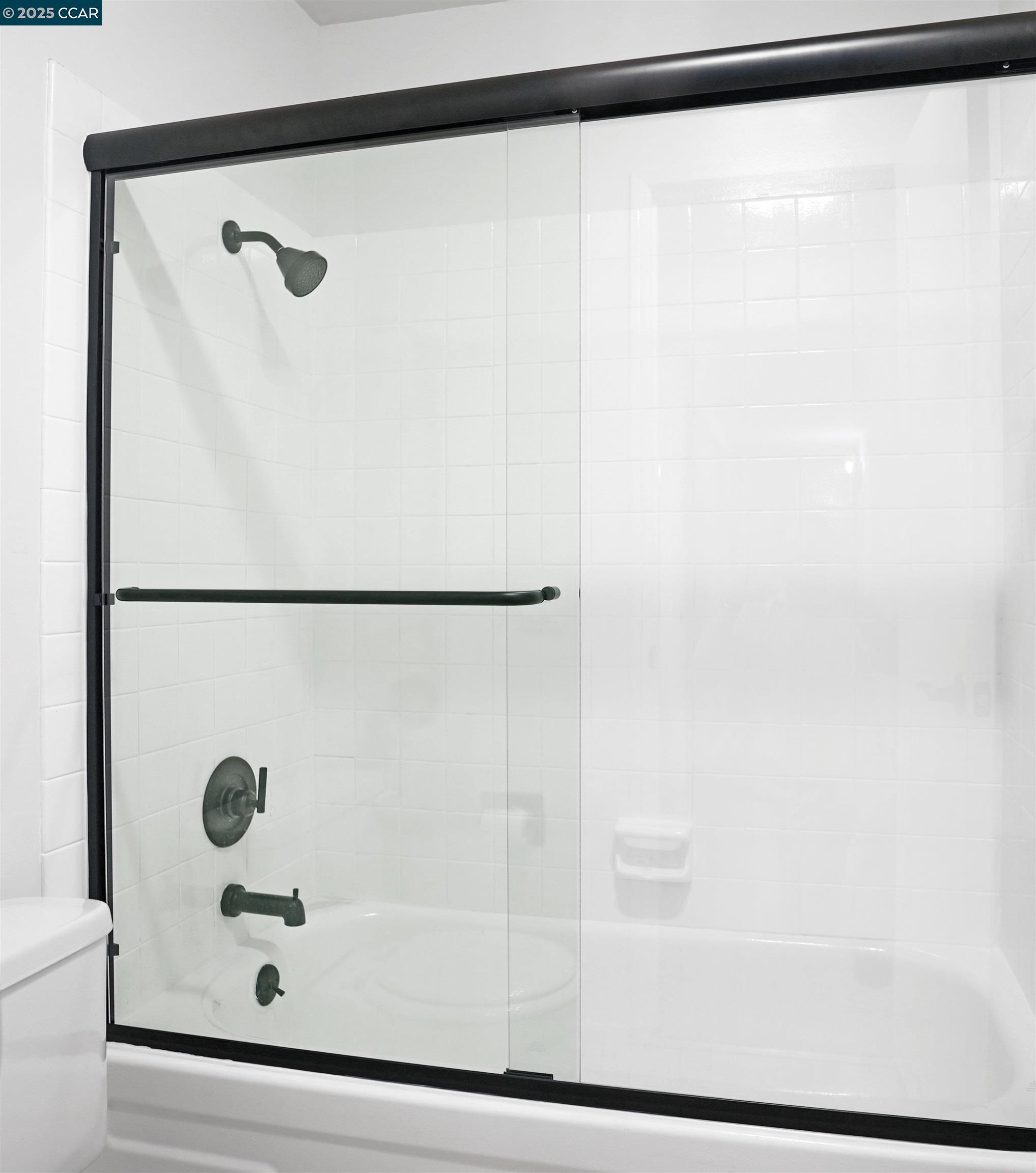 Detail Gallery Image 9 of 47 For 440 N Civic Dr #203,  Walnut Creek,  CA 94596 - 1 Beds | 1 Baths