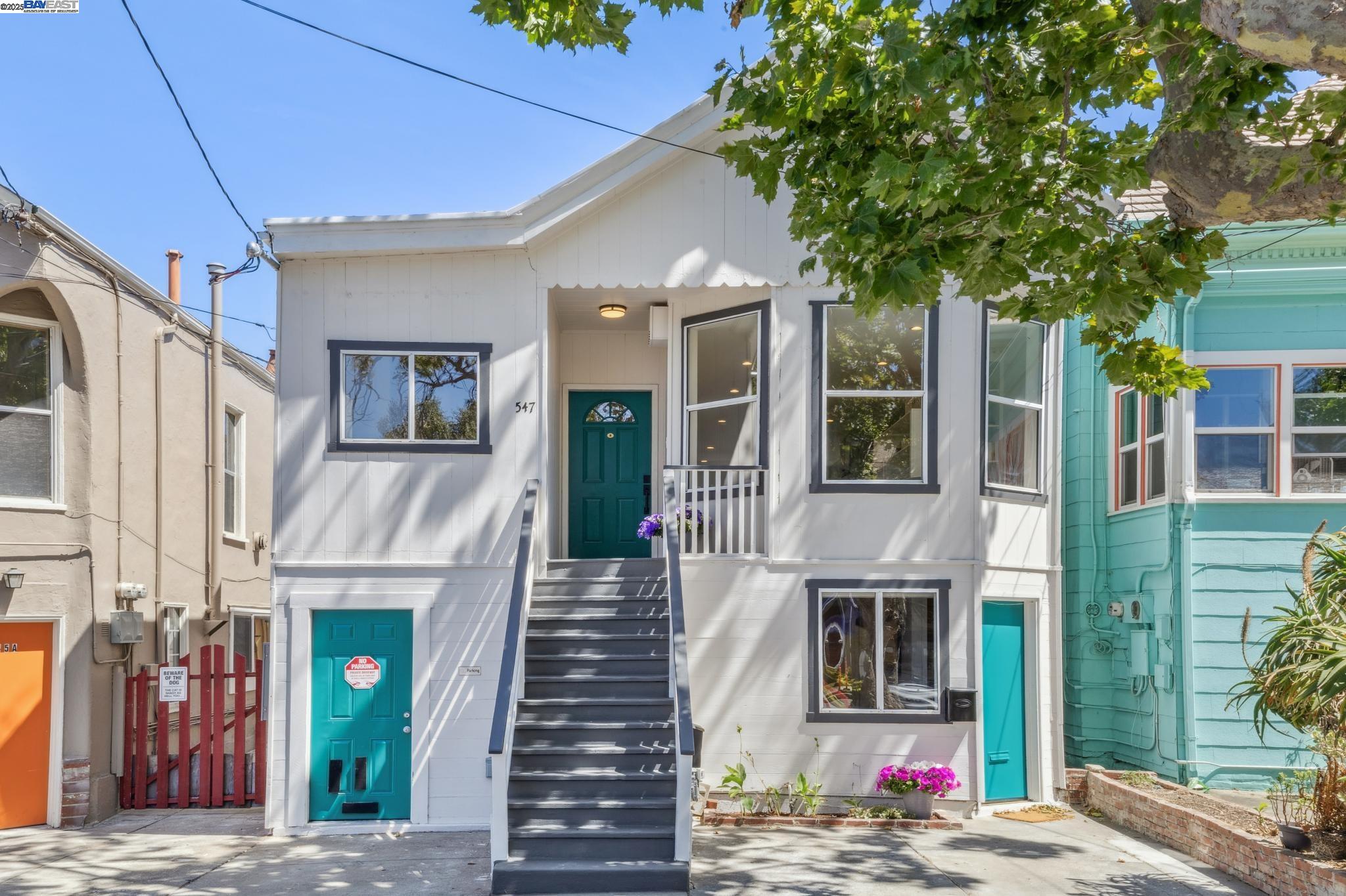 Detail Gallery Image 1 of 1 For 547 Central Ave, Alameda,  CA 94501 - 4 Beds | 2 Baths