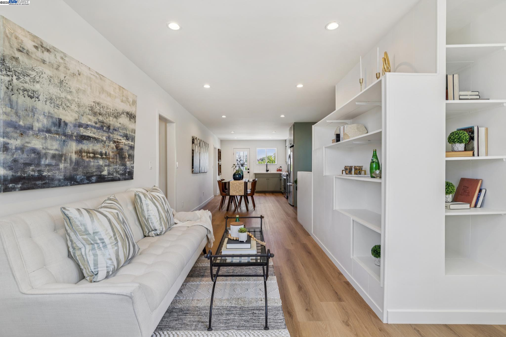 547 Central Ave, Alameda, California 94501, 4 Bedrooms Bedrooms, 6 Rooms Rooms,2 BathroomsBathrooms,Residential,For Sale,547 Central Ave,41103396