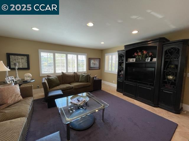 Detail Gallery Image 18 of 32 For 4340 Walnut Blvd, Walnut Creek,  CA 94596 - 3 Beds | 2 Baths
