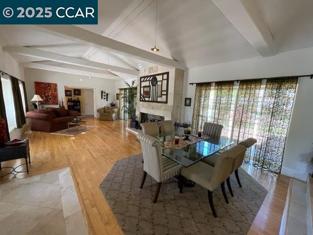 Detail Gallery Image 6 of 32 For 4340 Walnut Blvd, Walnut Creek,  CA 94596 - 3 Beds | 2 Baths