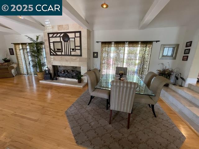 Detail Gallery Image 10 of 32 For 4340 Walnut Blvd, Walnut Creek,  CA 94596 - 3 Beds | 2 Baths