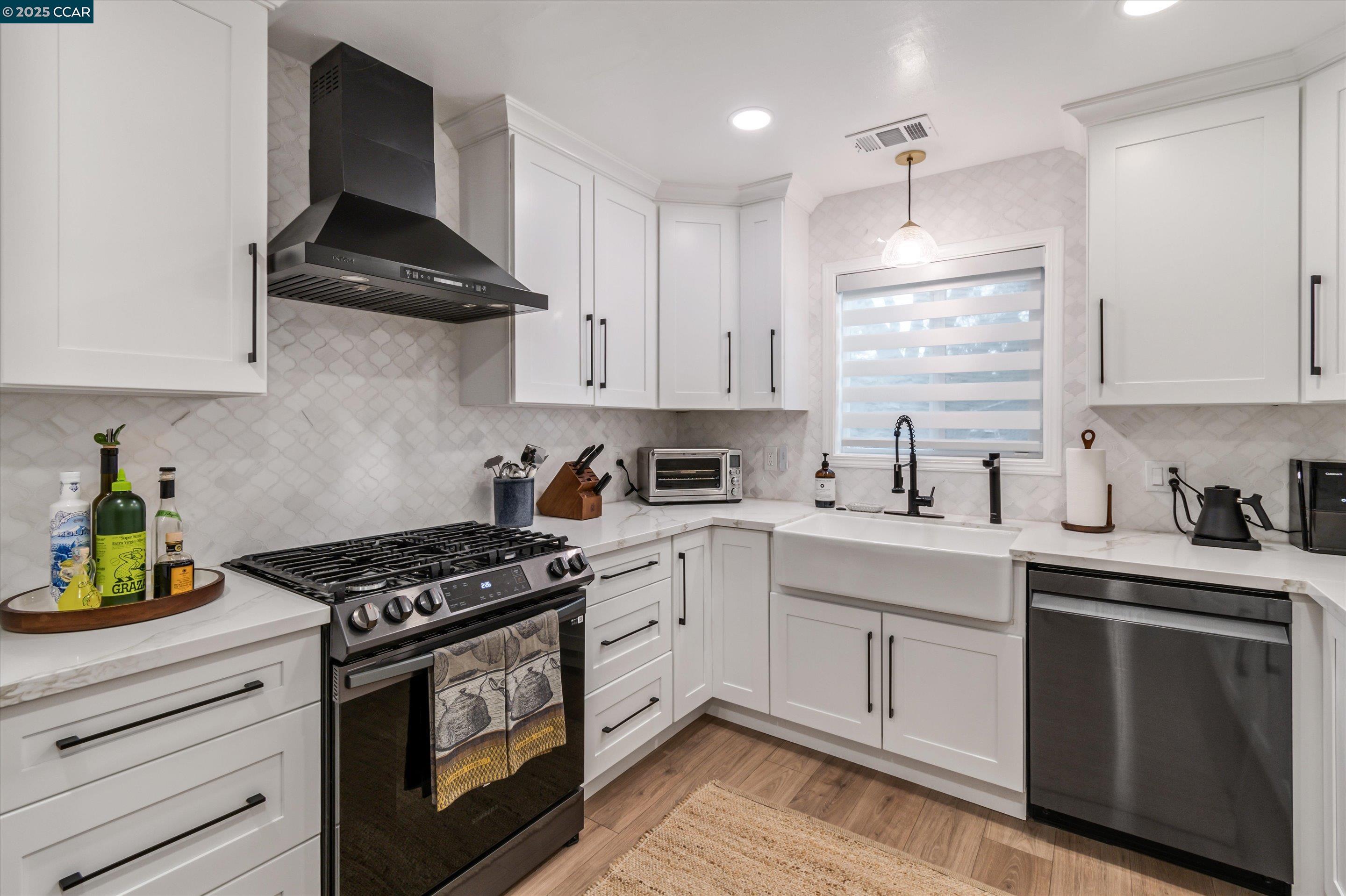 3650 Jefferson St, Napa, California 94558, 3 Bedrooms Bedrooms, 6 Rooms Rooms,2 BathroomsBathrooms,Residential,For Sale,3650 Jefferson St,41103401