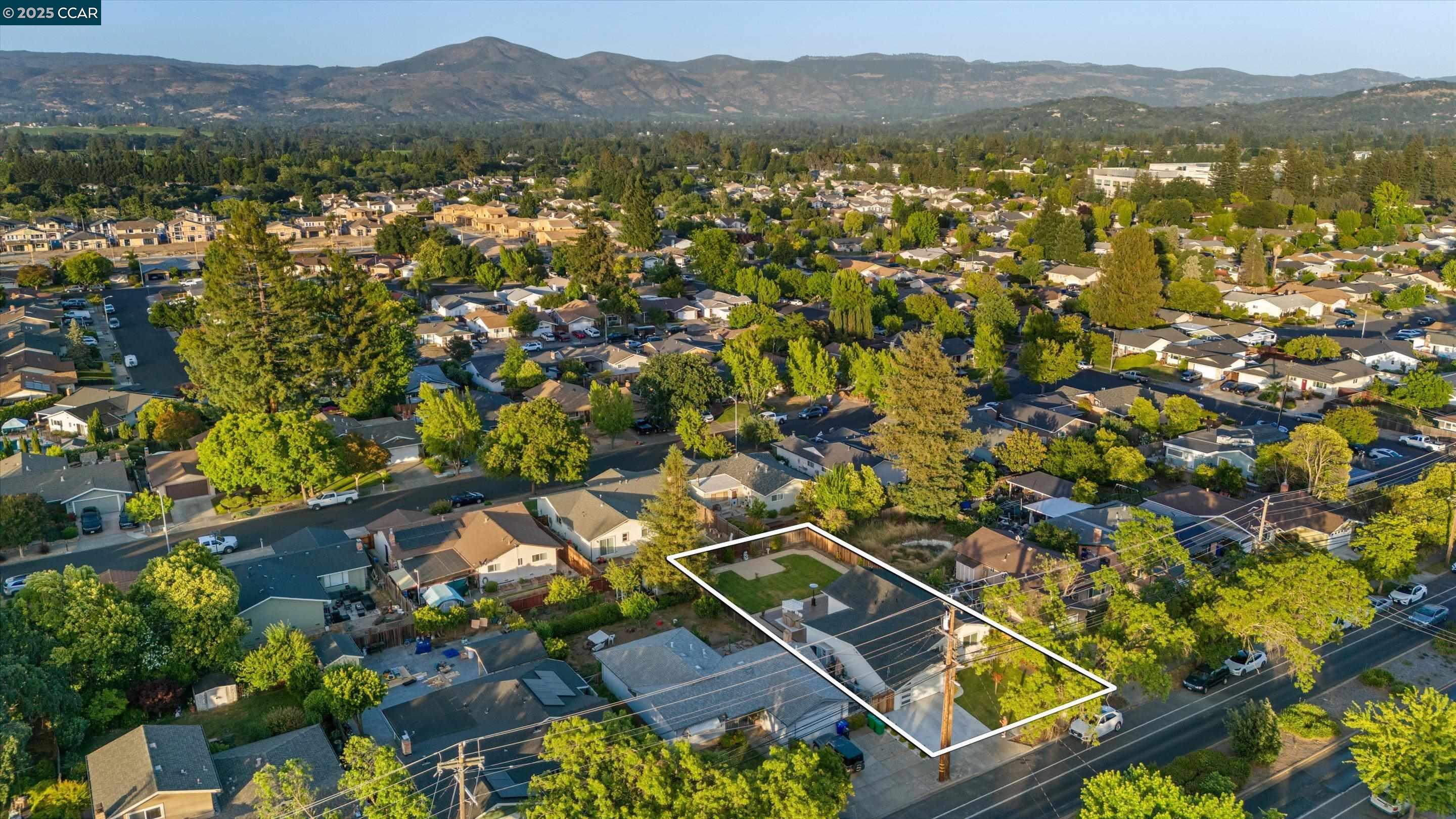 3650 Jefferson St, Napa, California 94558, 3 Bedrooms Bedrooms, 6 Rooms Rooms,2 BathroomsBathrooms,Residential,For Sale,3650 Jefferson St,41103401