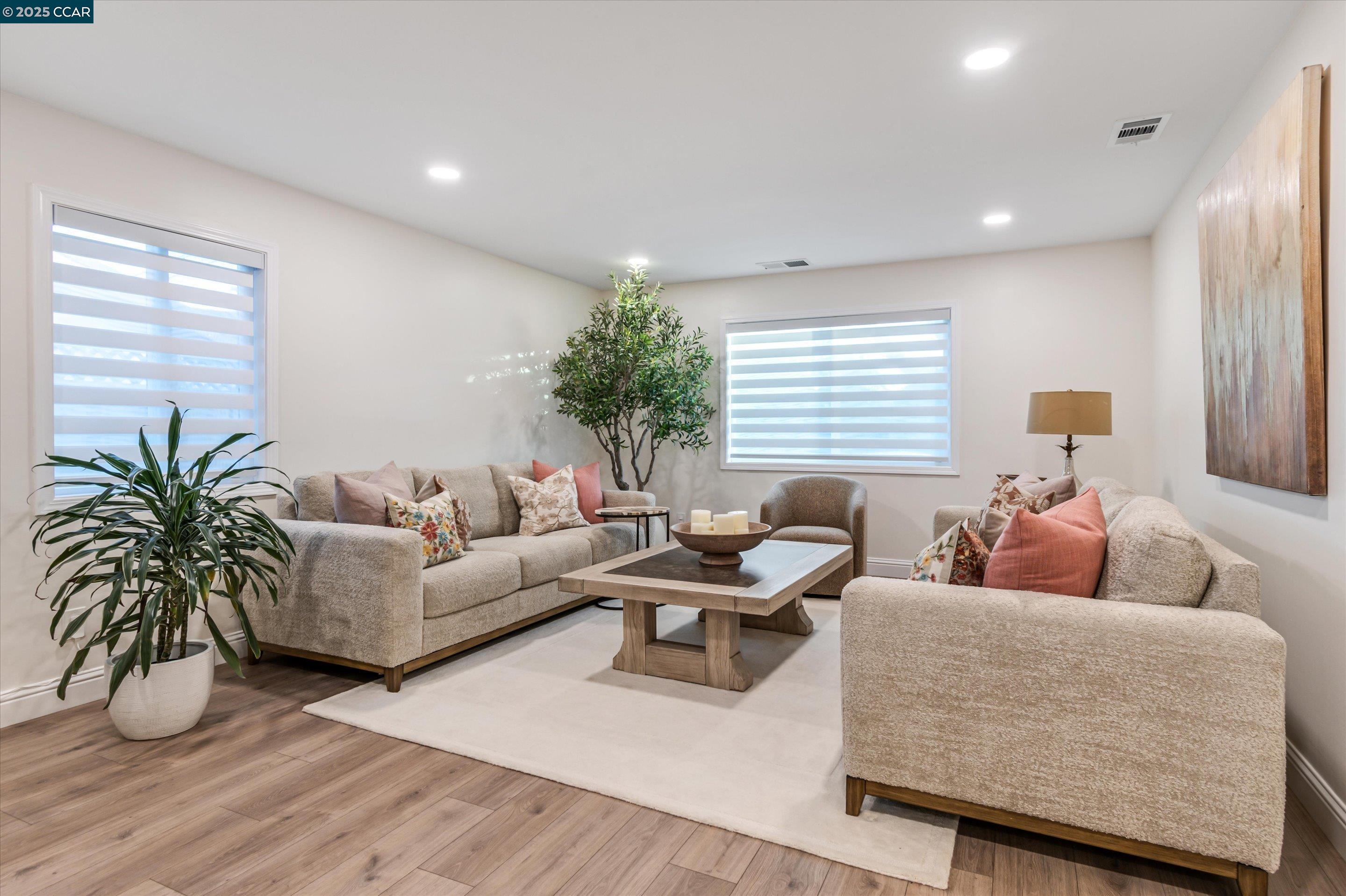 3650 Jefferson St, Napa, California 94558, 3 Bedrooms Bedrooms, 6 Rooms Rooms,2 BathroomsBathrooms,Residential,For Sale,3650 Jefferson St,41103401