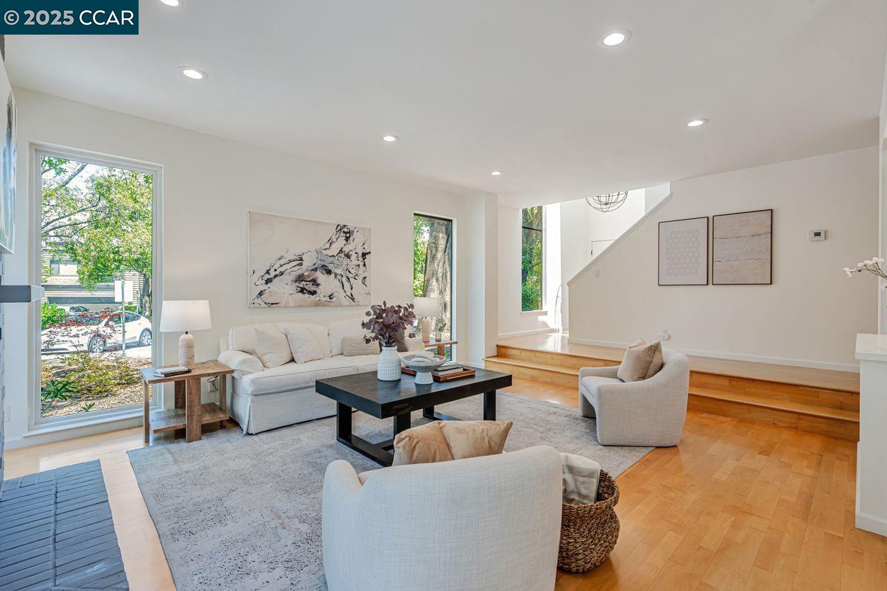 Detail Gallery Image 12 of 60 For 568 Monarch Ridge Dr, Walnut Creek,  CA 94597 - 2 Beds | 2/1 Baths