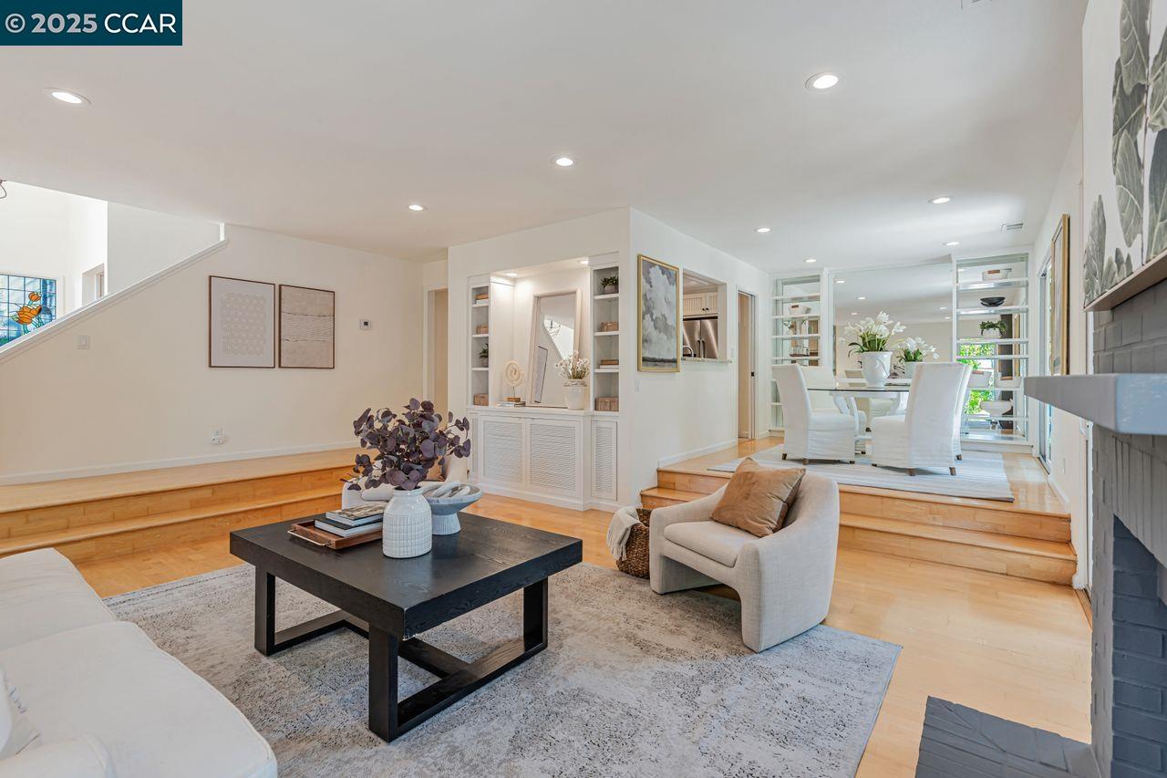 Detail Gallery Image 14 of 60 For 568 Monarch Ridge Dr, Walnut Creek,  CA 94597 - 2 Beds | 2/1 Baths
