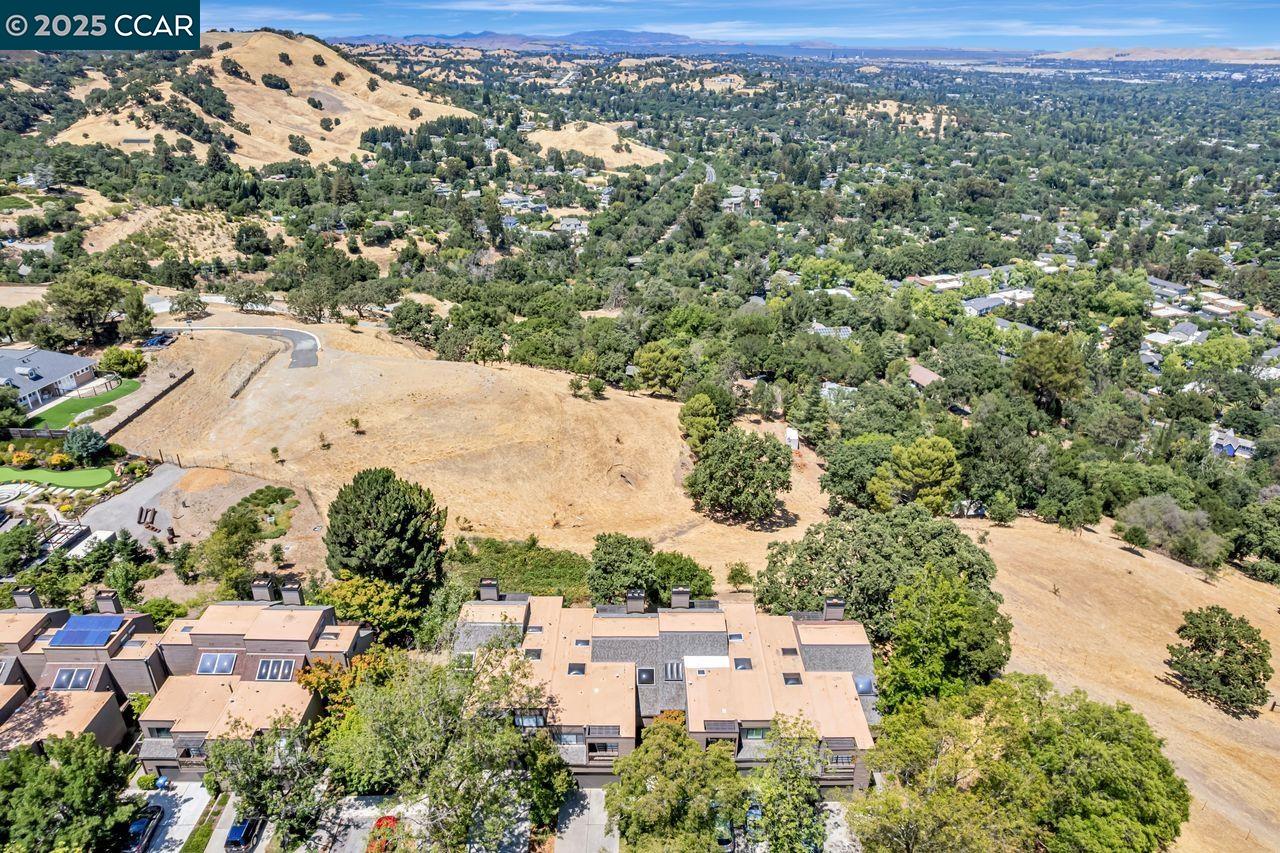 Detail Gallery Image 28 of 60 For 568 Monarch Ridge Dr, Walnut Creek,  CA 94597 - 2 Beds | 2/1 Baths