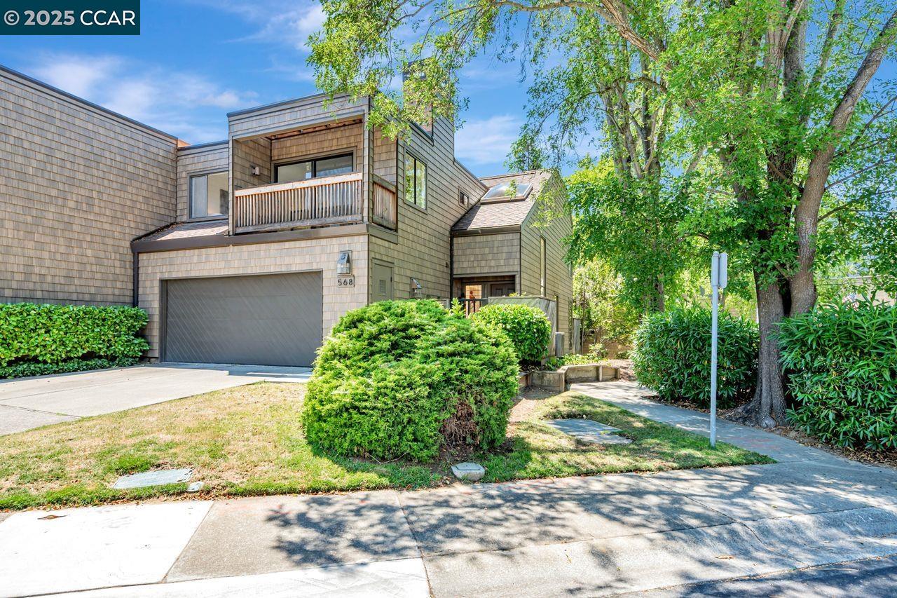 Detail Gallery Image 4 of 60 For 568 Monarch Ridge Dr, Walnut Creek,  CA 94597 - 2 Beds | 2/1 Baths