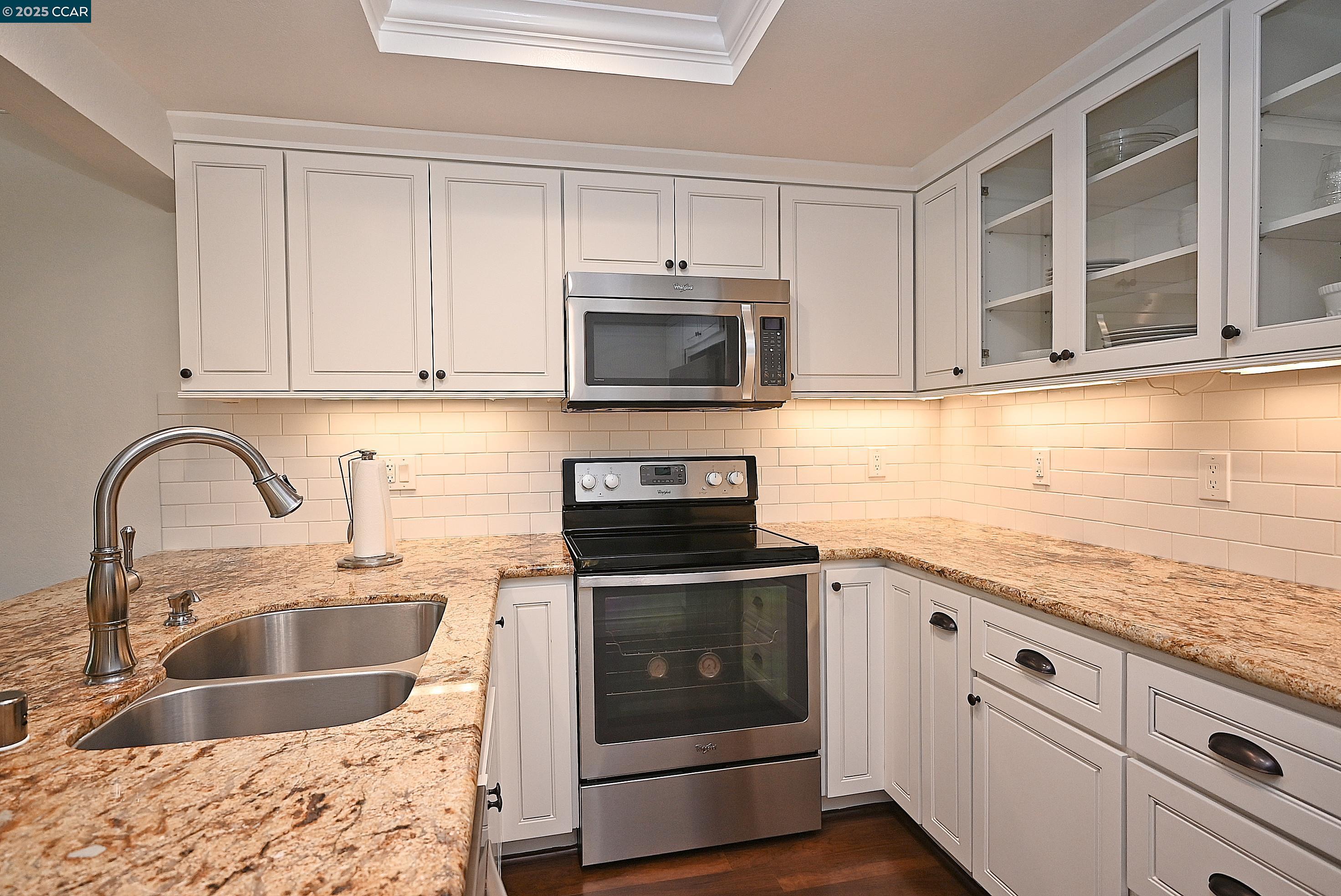1332 Canyonwood Ct # 2, Walnut Creek, California 94595, 2 Bedrooms Bedrooms, 6 Rooms Rooms,2 BathroomsBathrooms,Residential,For Sale,1332 Canyonwood Ct # 2,41103404