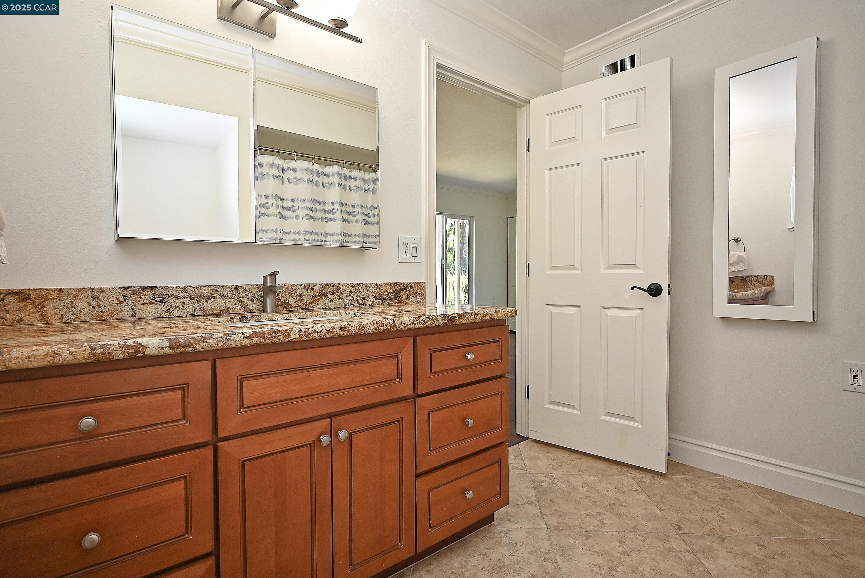 1332 Canyonwood Ct # 2, Walnut Creek, California 94595, 2 Bedrooms Bedrooms, 6 Rooms Rooms,2 BathroomsBathrooms,Residential,For Sale,1332 Canyonwood Ct # 2,41103404