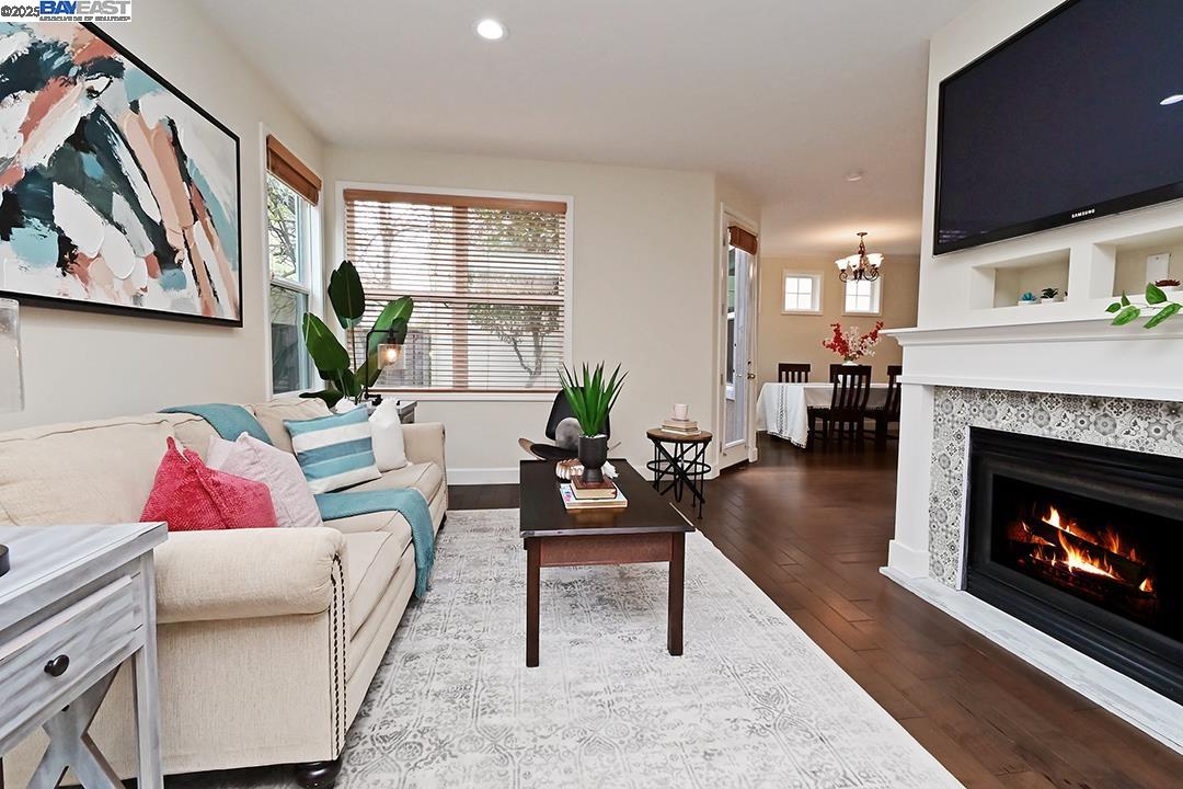 10 Almond Orchard Ln, San Ramon, California 94583, 4 Bedrooms Bedrooms, 7 Rooms Rooms,2 BathroomsBathrooms,Residential,For Sale,10 Almond Orchard Ln,41103405