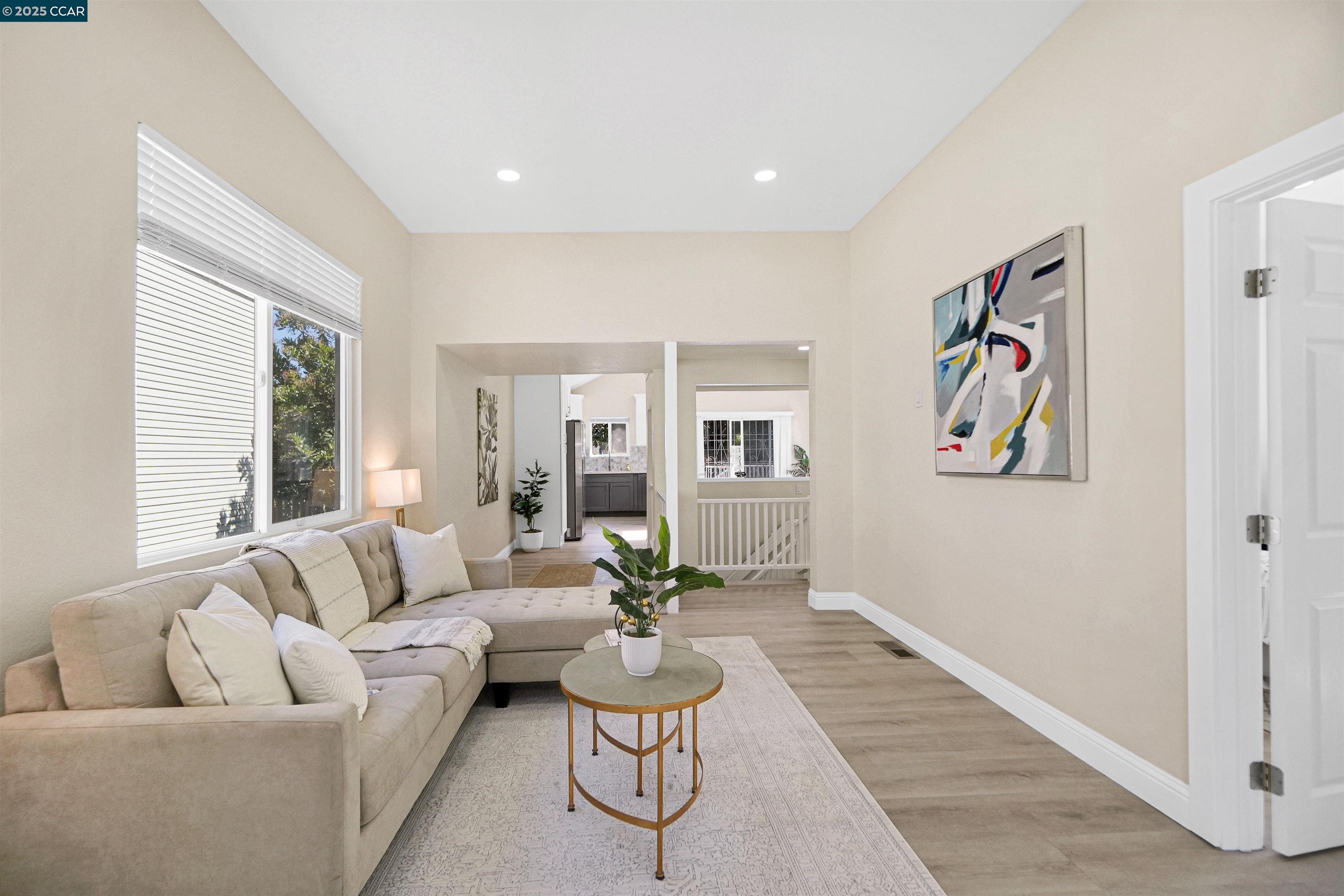 767 47Th St, Oakland, California 94609, 4 Bedrooms Bedrooms, 5 Rooms Rooms,3 BathroomsBathrooms,Residential,For Sale,767 47Th St,41103406