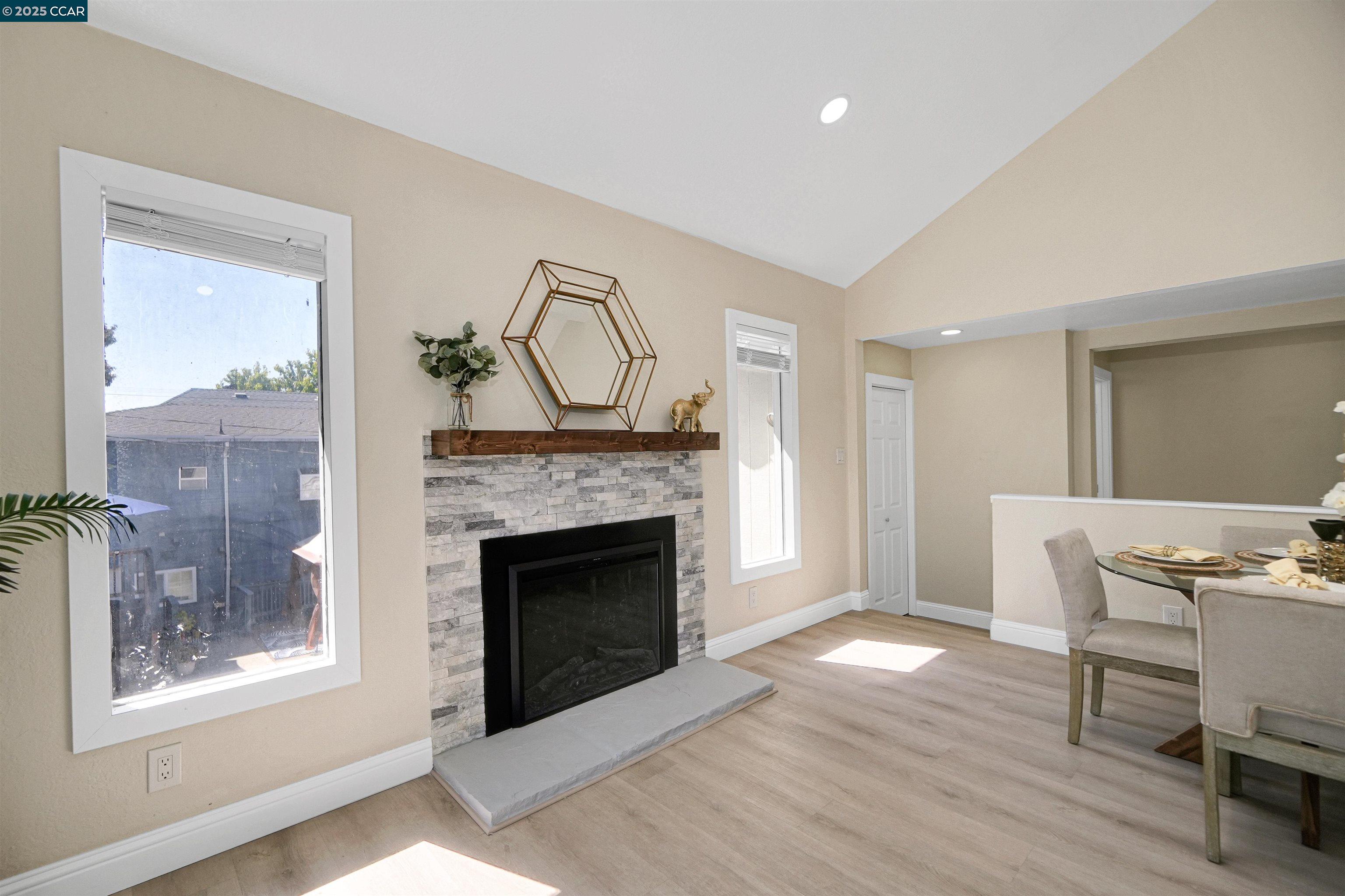 767 47Th St, Oakland, California 94609, 4 Bedrooms Bedrooms, 5 Rooms Rooms,3 BathroomsBathrooms,Residential,For Sale,767 47Th St,41103406