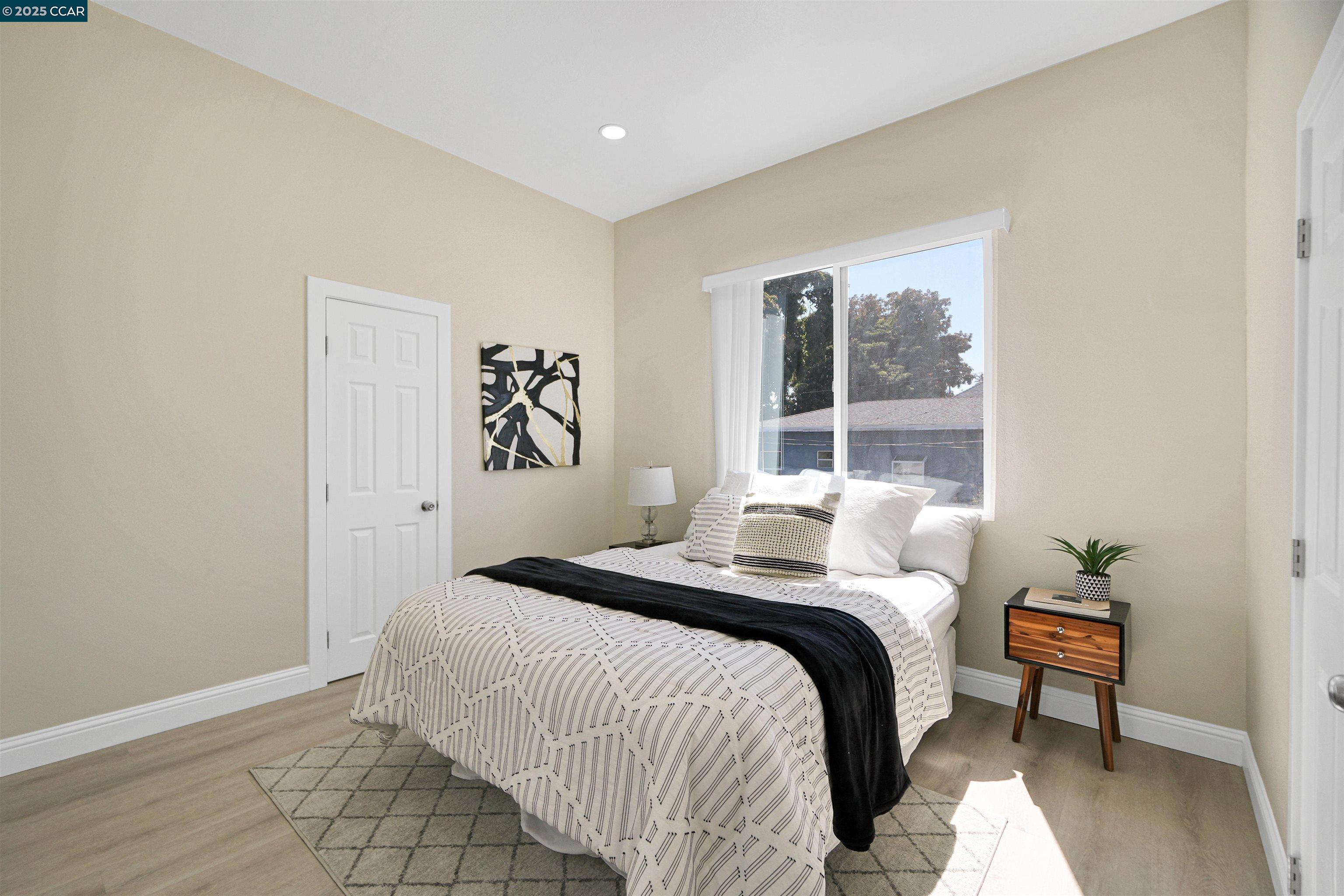 767 47Th St, Oakland, California 94609, 4 Bedrooms Bedrooms, 5 Rooms Rooms,3 BathroomsBathrooms,Residential,For Sale,767 47Th St,41103406