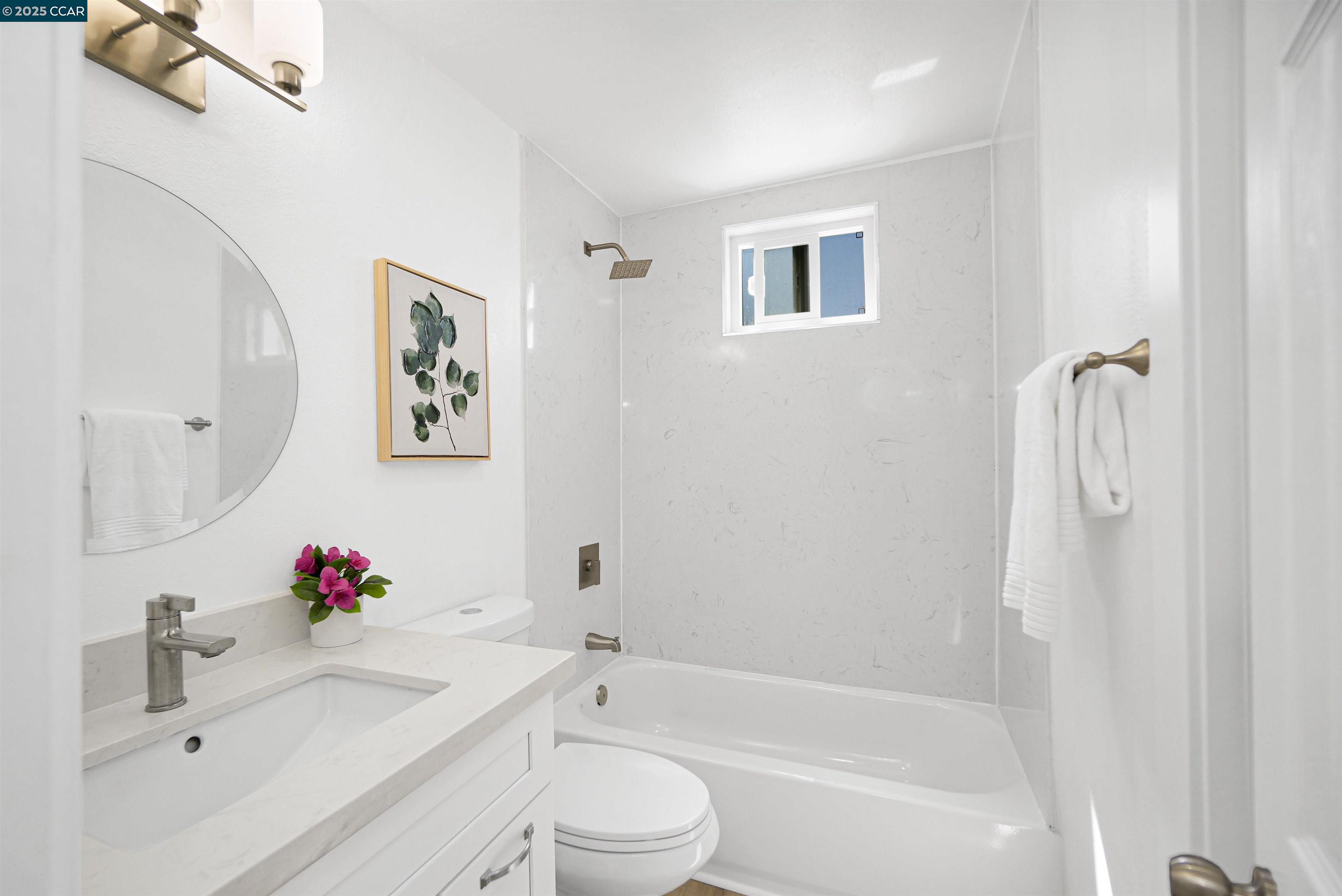 767 47Th St, Oakland, California 94609, 4 Bedrooms Bedrooms, 5 Rooms Rooms,3 BathroomsBathrooms,Residential,For Sale,767 47Th St,41103406