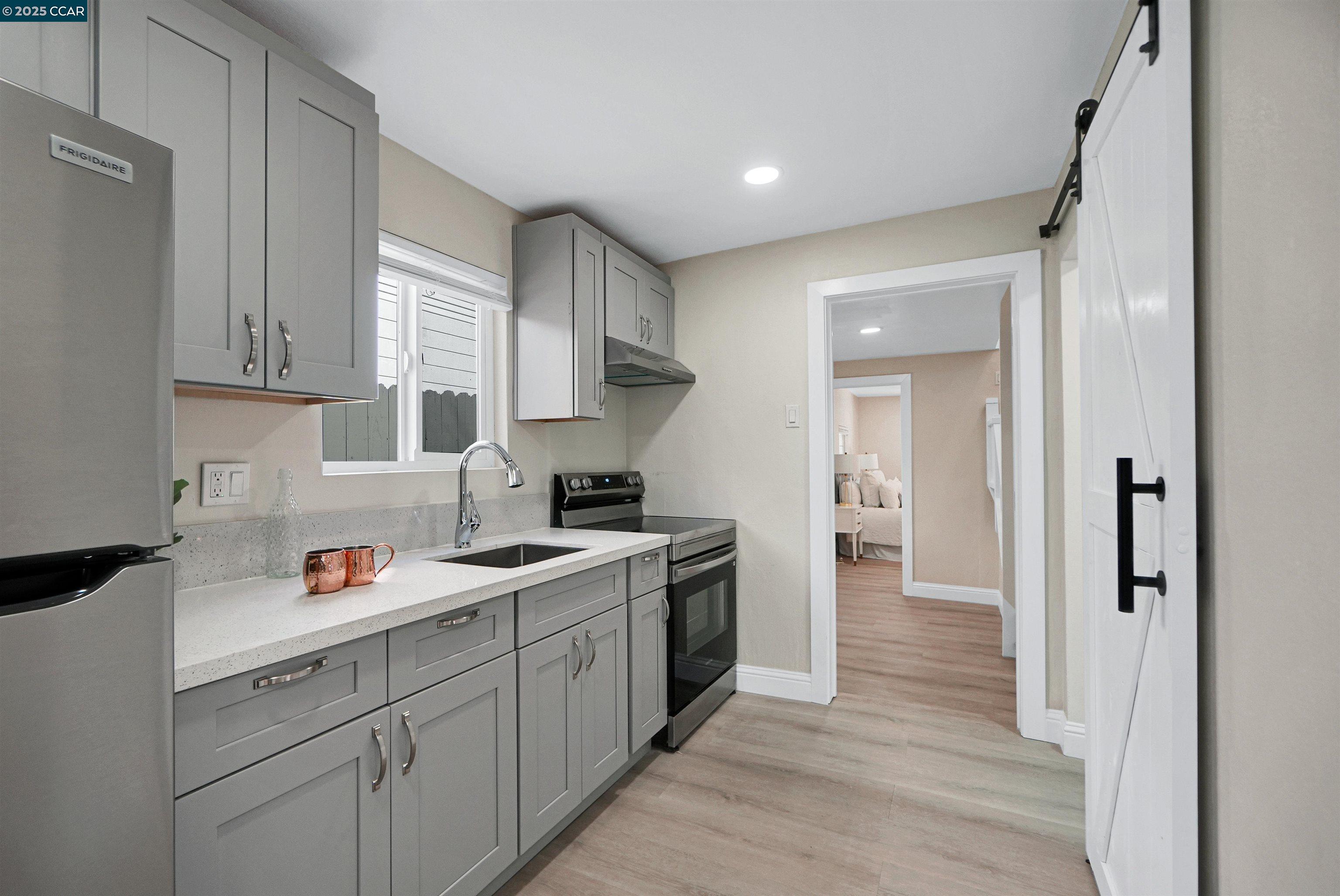 767 47Th St, Oakland, California 94609, 4 Bedrooms Bedrooms, 5 Rooms Rooms,3 BathroomsBathrooms,Residential,For Sale,767 47Th St,41103406