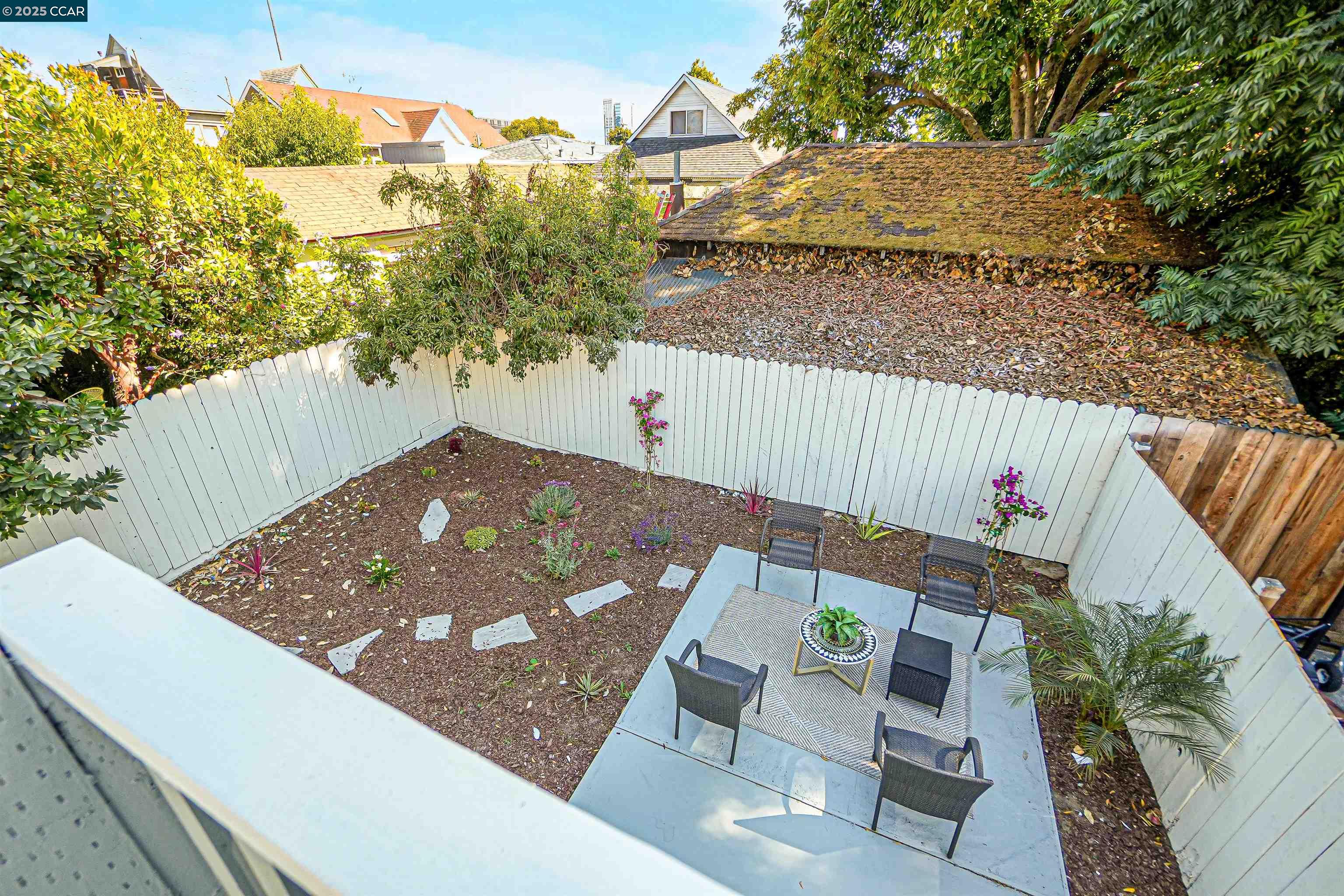 767 47Th St, Oakland, California 94609, 4 Bedrooms Bedrooms, 5 Rooms Rooms,3 BathroomsBathrooms,Residential,For Sale,767 47Th St,41103406
