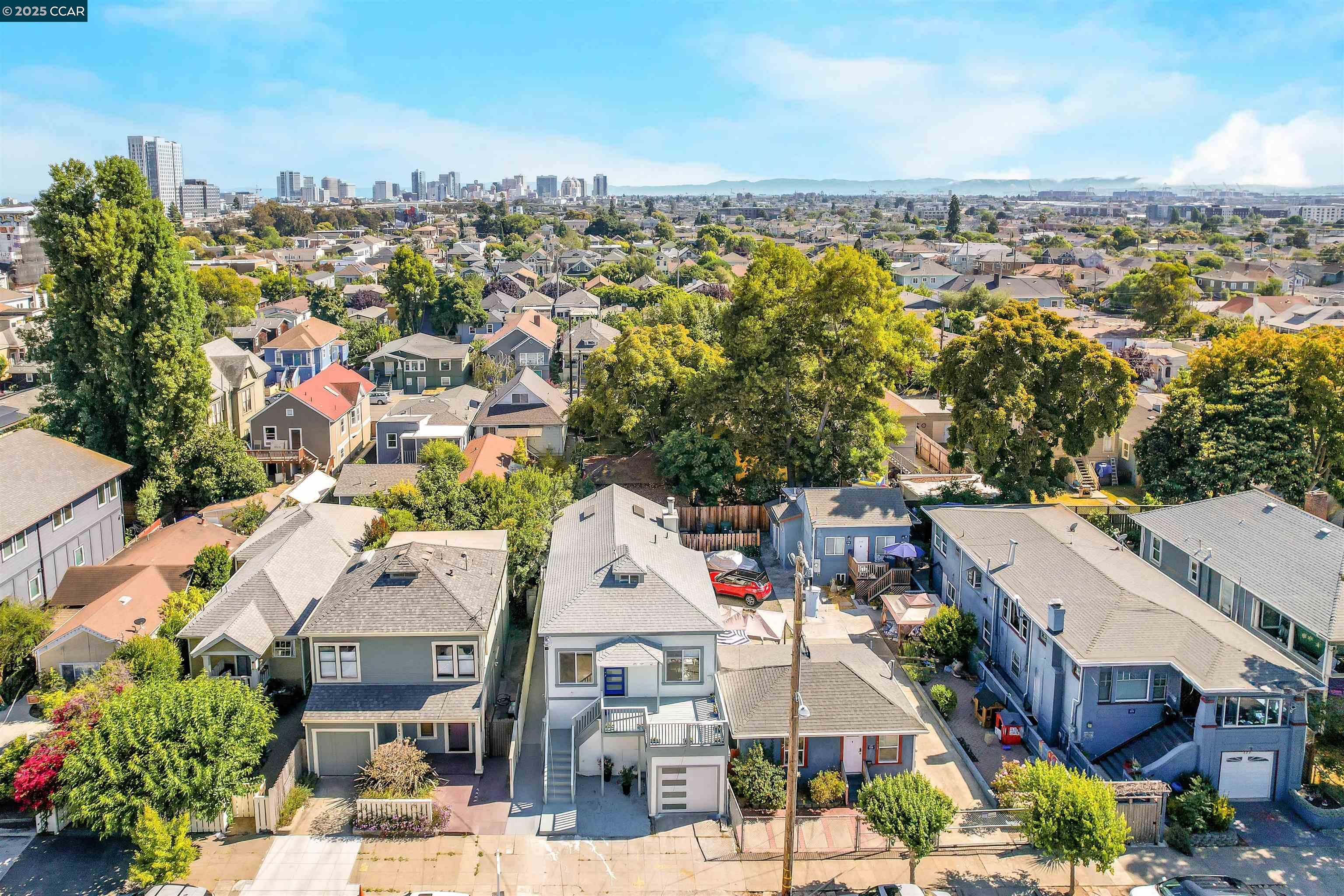 767 47Th St, Oakland, California 94609, 4 Bedrooms Bedrooms, 5 Rooms Rooms,3 BathroomsBathrooms,Residential,For Sale,767 47Th St,41103406