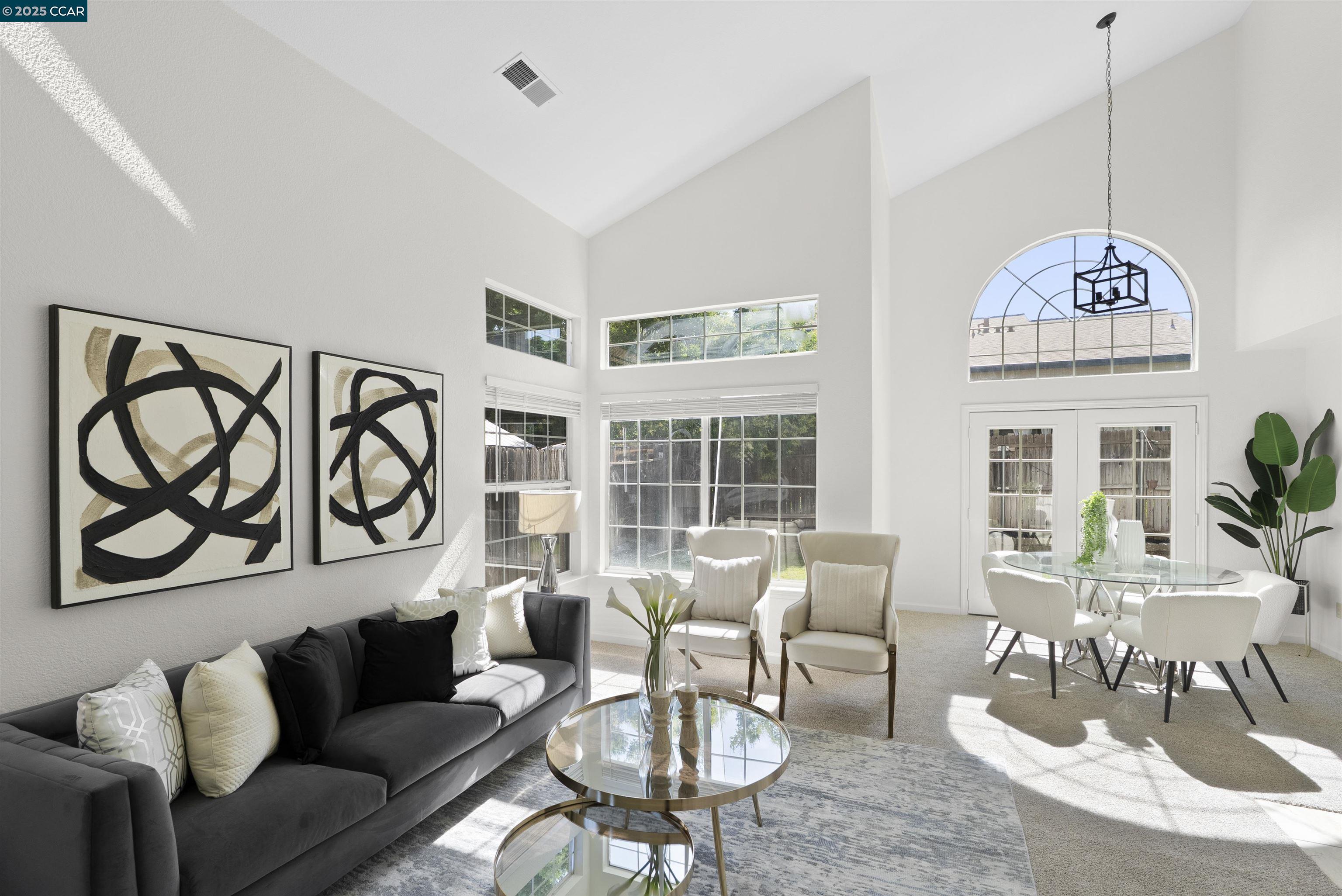2726 Compton Parc Ln, Carmichael, California 95608, 3 Bedrooms Bedrooms, 6 Rooms Rooms,2 BathroomsBathrooms,Residential,For Sale,2726 Compton Parc Ln,41103407