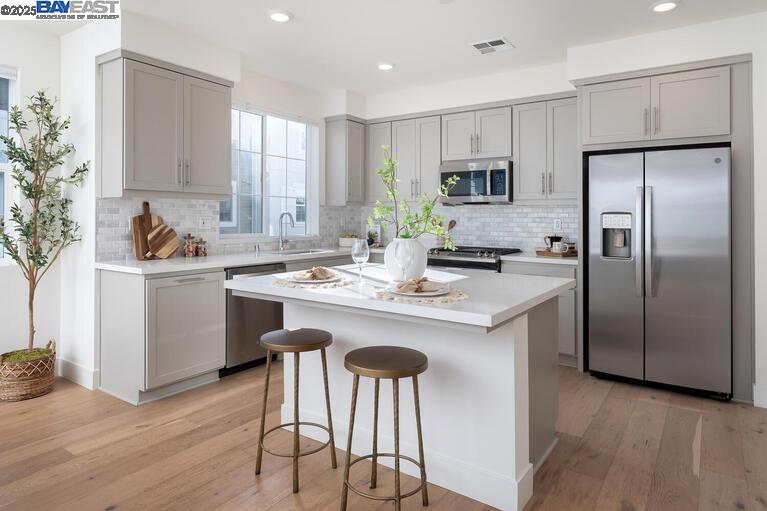Detail Gallery Image 1 of 1 For 37468 Bowline Rd, Newark,  CA 94560 - 2 Beds | 2/1 Baths