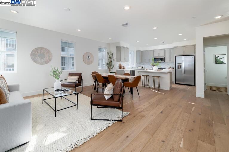 Photo #4: 41103409 Listing 
