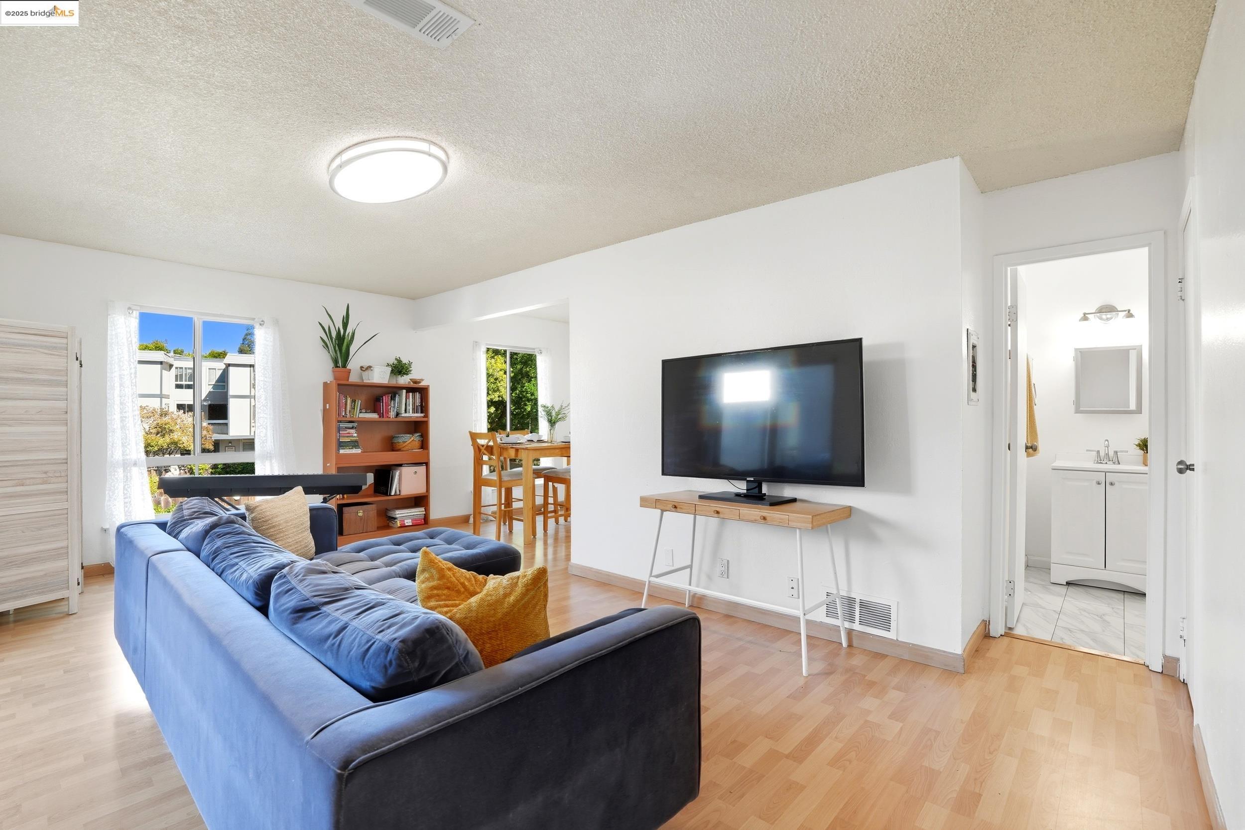Browse active condo listings in COMSTOCK GARDENS