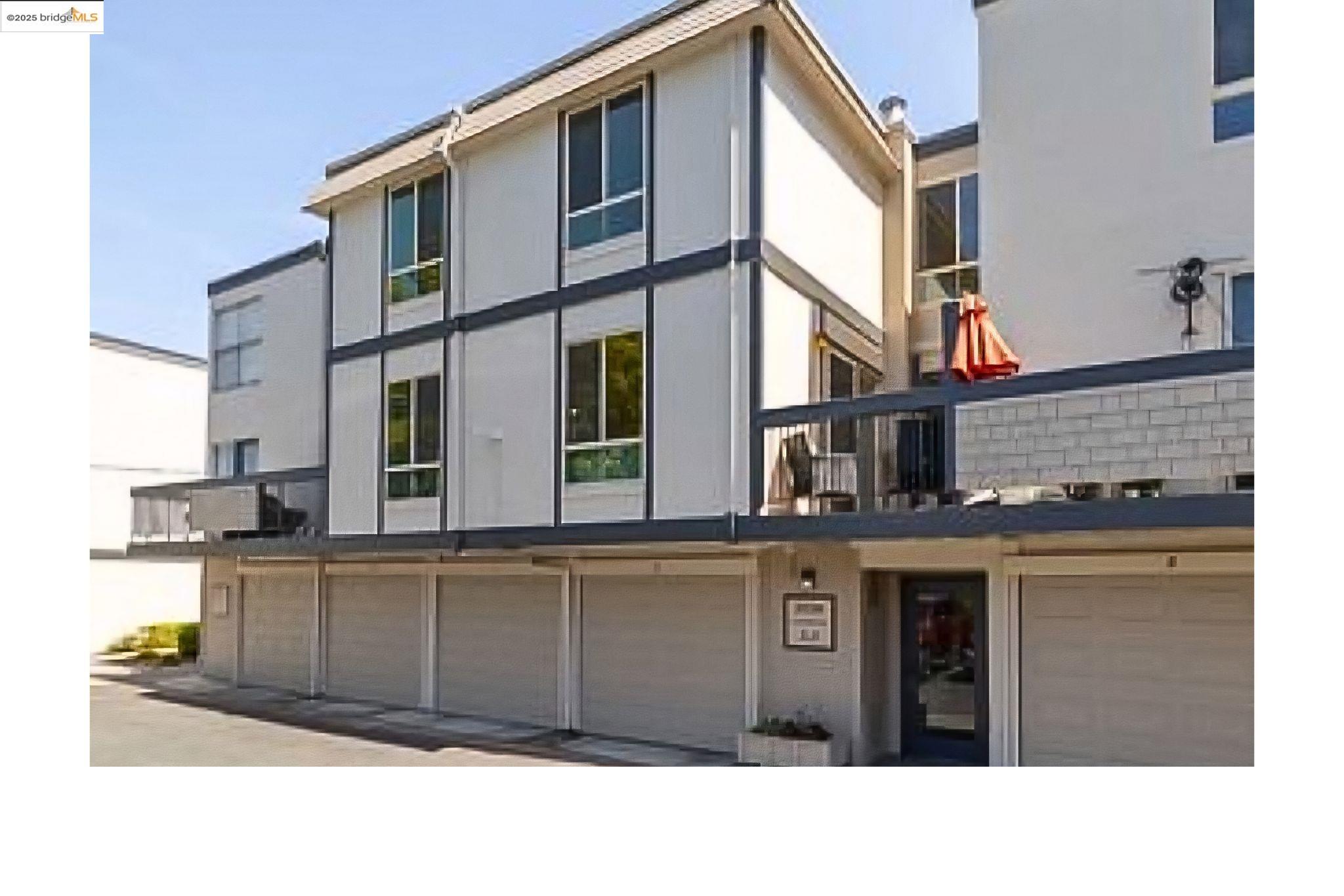 2036 Sierra Rd # 2, Concord, California 94518, 3 Bedrooms Bedrooms, 6 Rooms Rooms,2 BathroomsBathrooms,Residential,For Sale,2036 Sierra Rd # 2,41103411