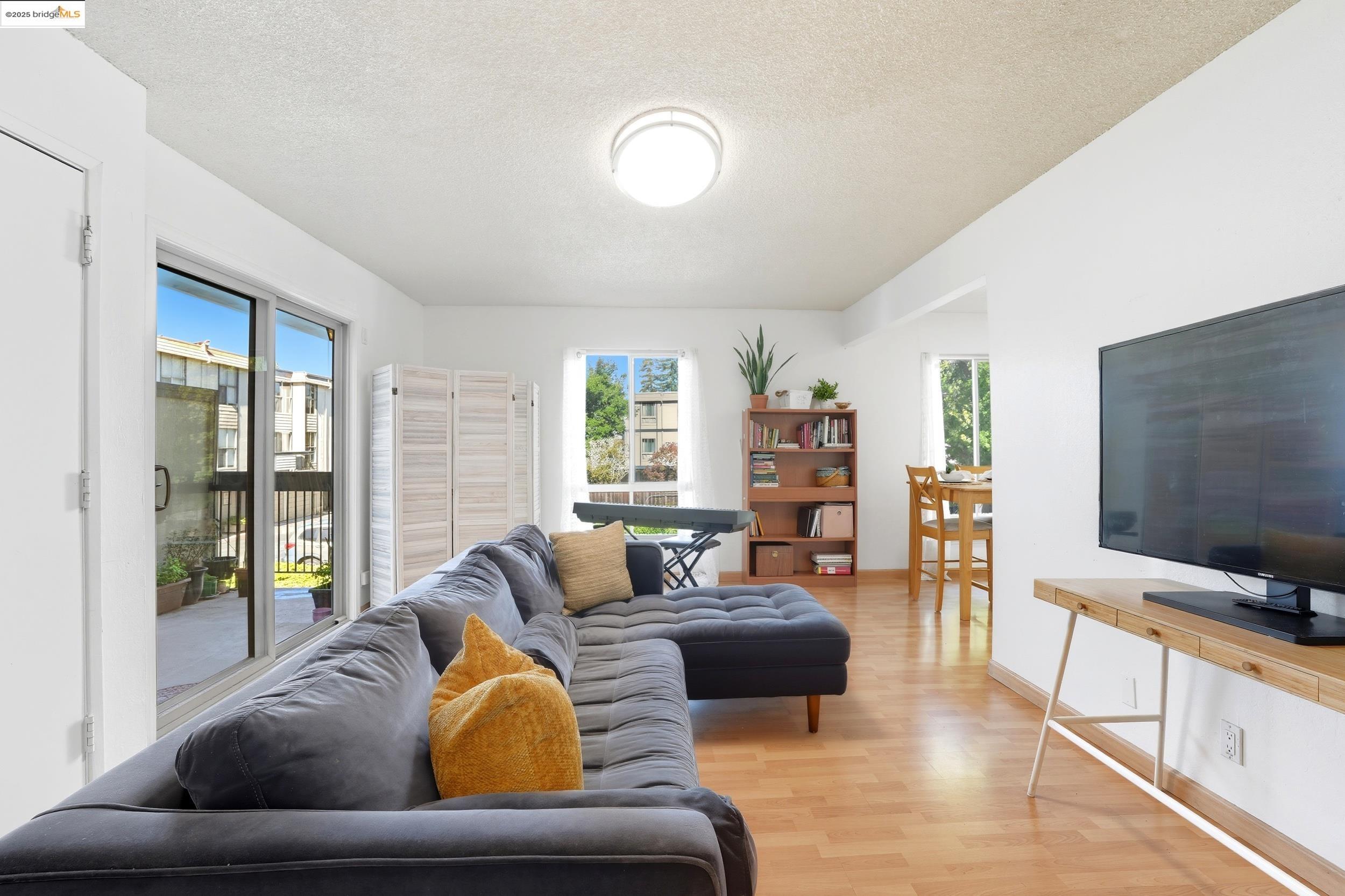 Photo #4: 41103411 Listing 