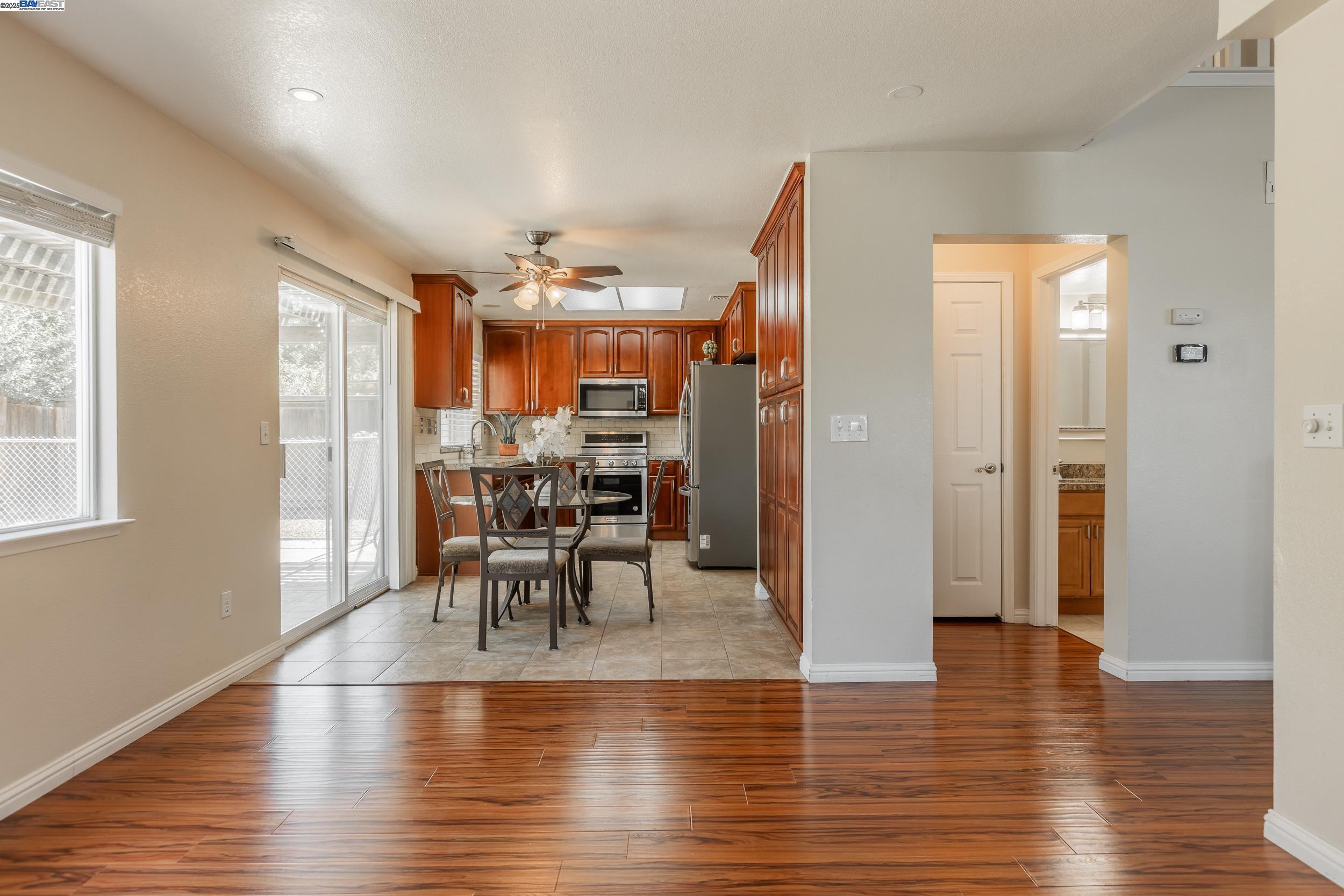 Detail Gallery Image 11 of 34 For 785 Shelborne Dr, Tracy,  CA 95377 - 3 Beds | 2/1 Baths