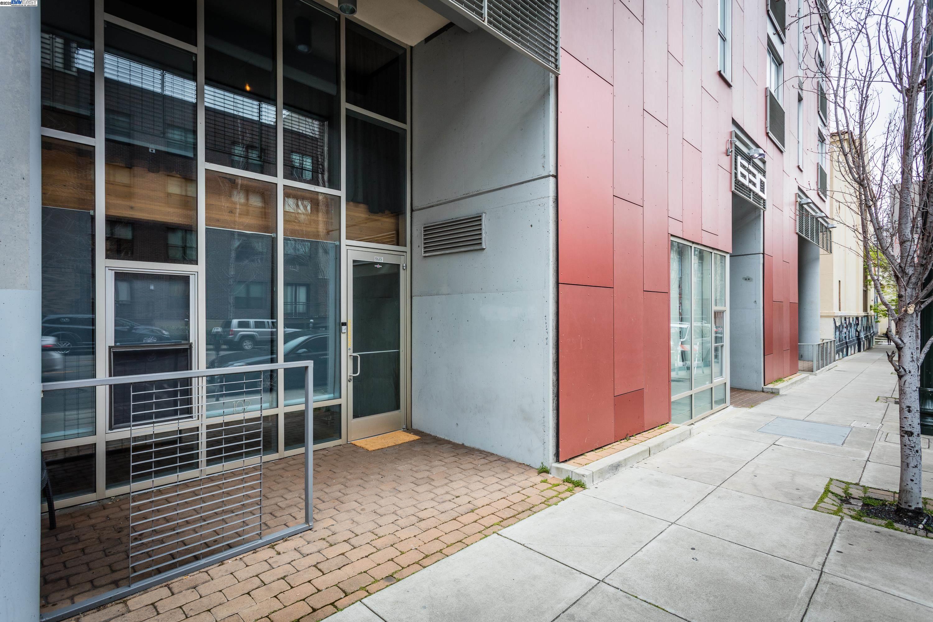 Photo #2: 41103415 Listing 