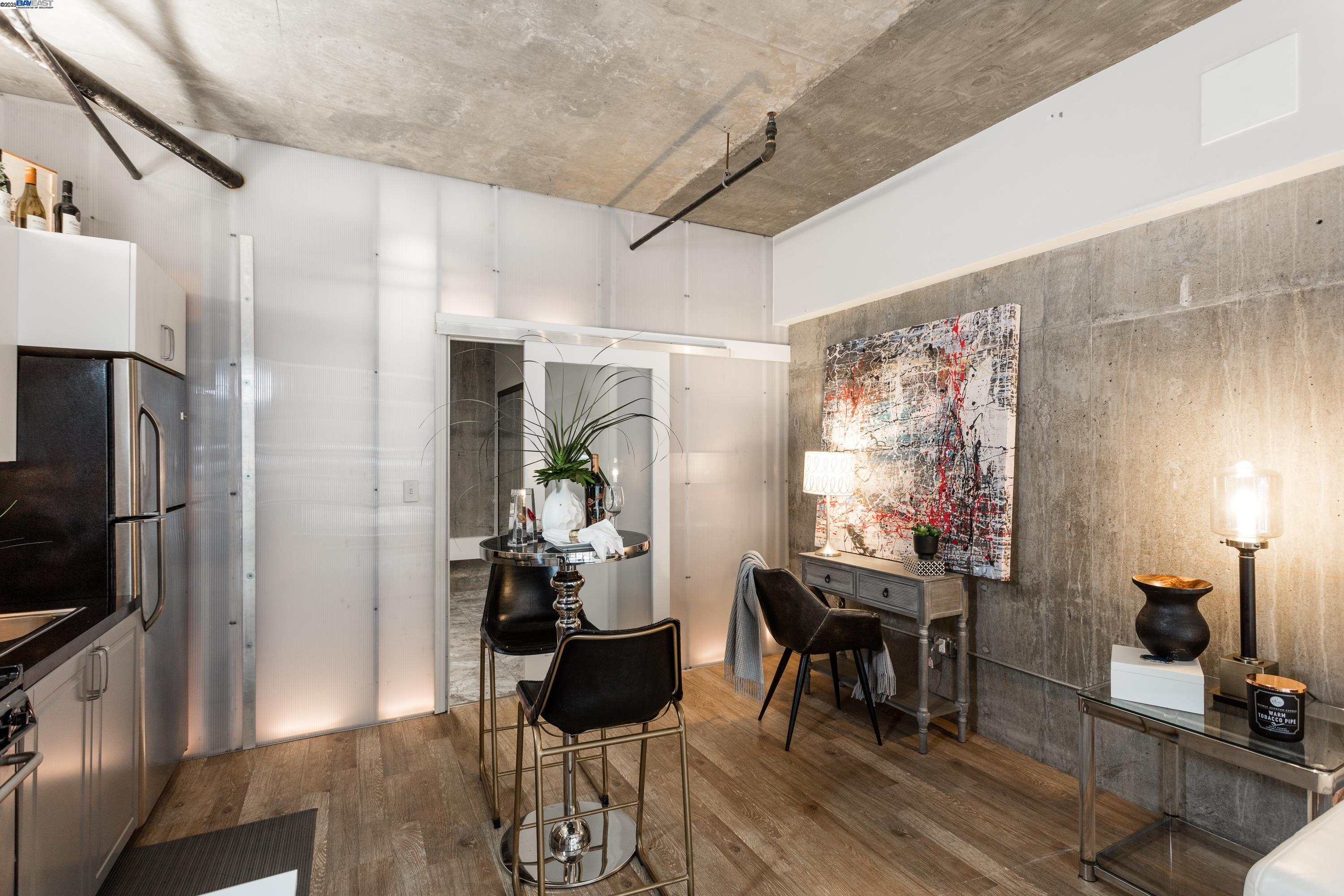 630 Thomas L Berkley Way # 102, Oakland, California 94612, 1 Bedroom Bedrooms, 3 Rooms Rooms,1 BathroomBathrooms,Residential,For Sale,630 Thomas L Berkley Way # 102,41103415