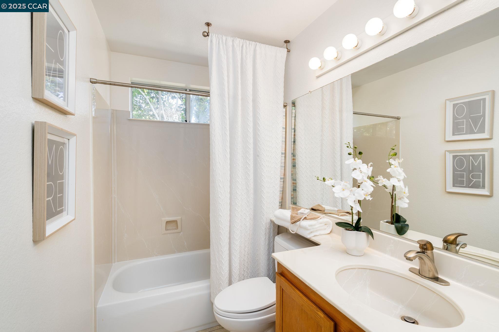 Detail Gallery Image 18 of 60 For 302 Columbia Cir, Benicia,  CA 94510 - 2 Beds | 2 Baths