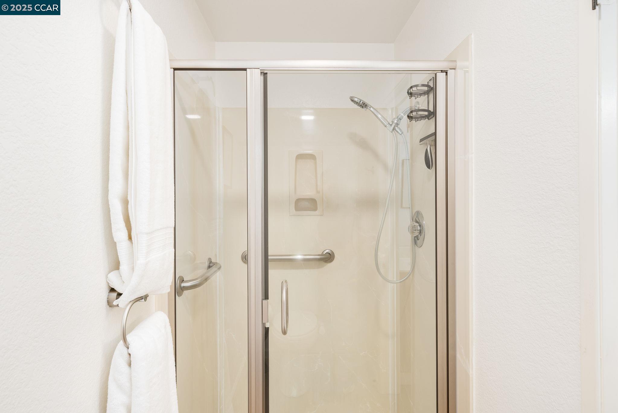 Detail Gallery Image 25 of 60 For 302 Columbia Cir, Benicia,  CA 94510 - 2 Beds | 2 Baths