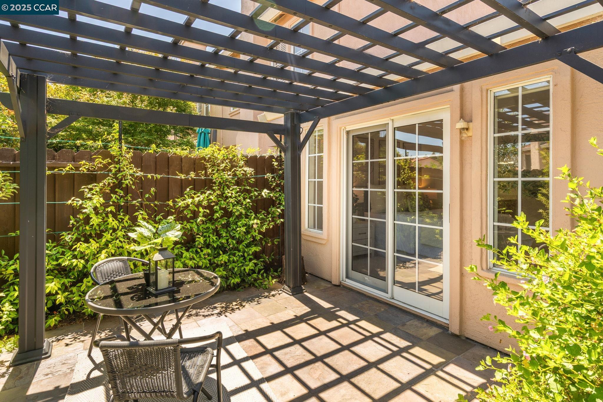 Detail Gallery Image 29 of 60 For 302 Columbia Cir, Benicia,  CA 94510 - 2 Beds | 2 Baths