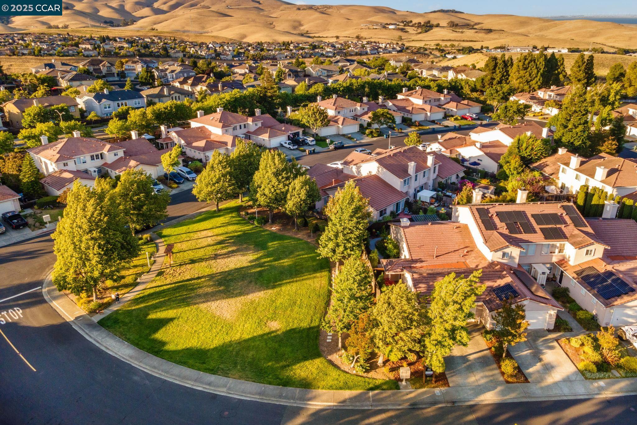 Detail Gallery Image 44 of 60 For 302 Columbia Cir, Benicia,  CA 94510 - 2 Beds | 2 Baths