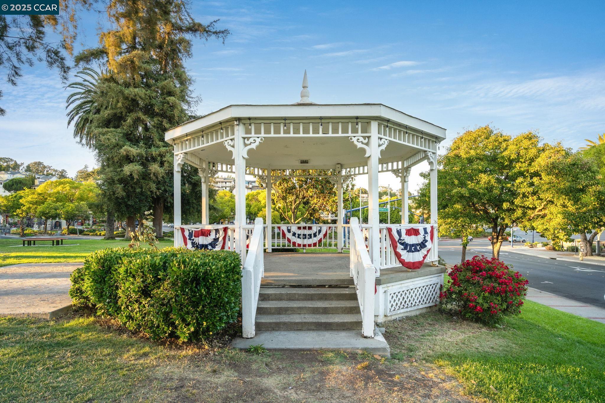 Detail Gallery Image 47 of 60 For 302 Columbia Cir, Benicia,  CA 94510 - 2 Beds | 2 Baths