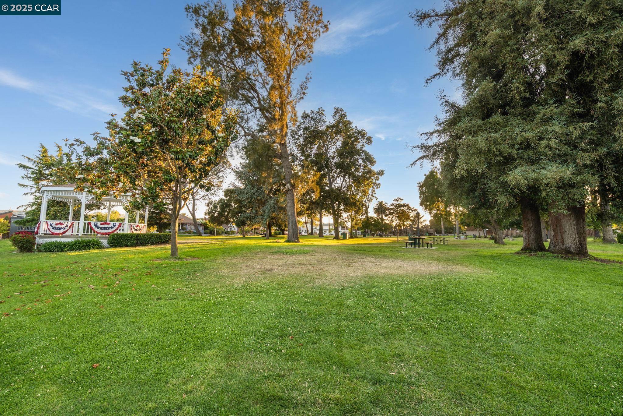 Detail Gallery Image 48 of 60 For 302 Columbia Cir, Benicia,  CA 94510 - 2 Beds | 2 Baths