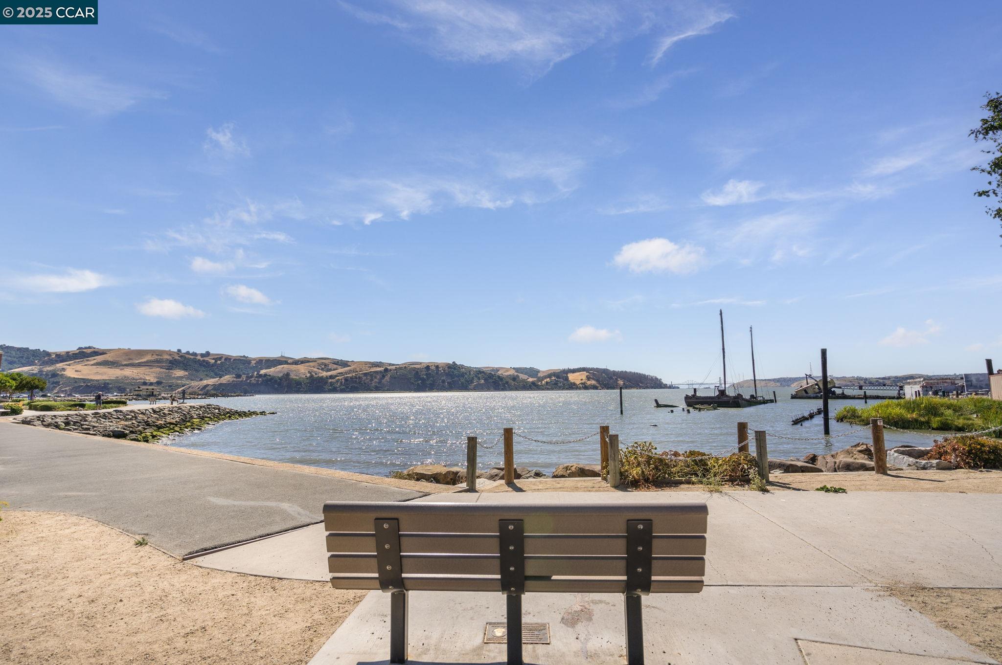 Detail Gallery Image 60 of 60 For 302 Columbia Cir, Benicia,  CA 94510 - 2 Beds | 2 Baths