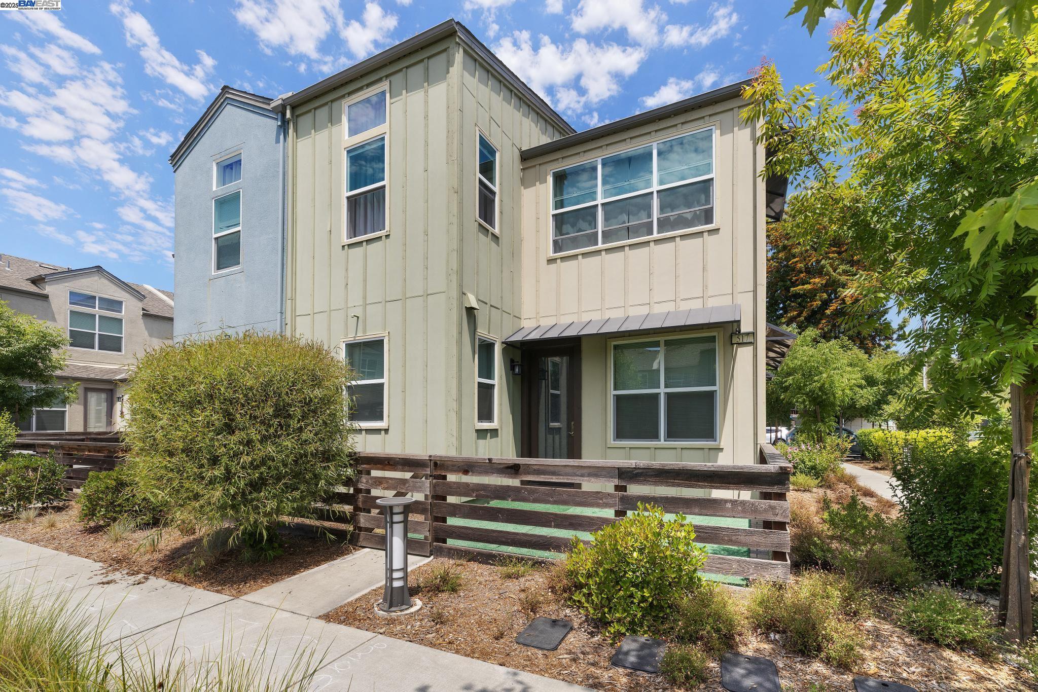 517 Boyd Street, Santa Rosa, California 95407, 4 Bedrooms Bedrooms, 7 Rooms Rooms,2 BathroomsBathrooms,Residential,For Sale,517 Boyd Street,41103417