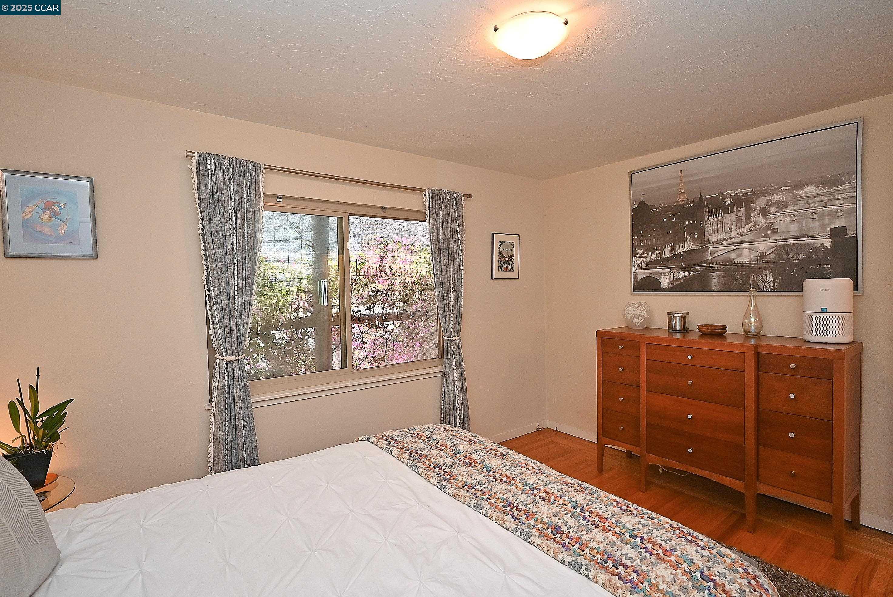 5880 Hazel Ave, Richmond, California 94805, 2 Bedrooms Bedrooms, 7 Rooms Rooms,1 BathroomBathrooms,Residential,For Sale,5880 Hazel Ave,41103418