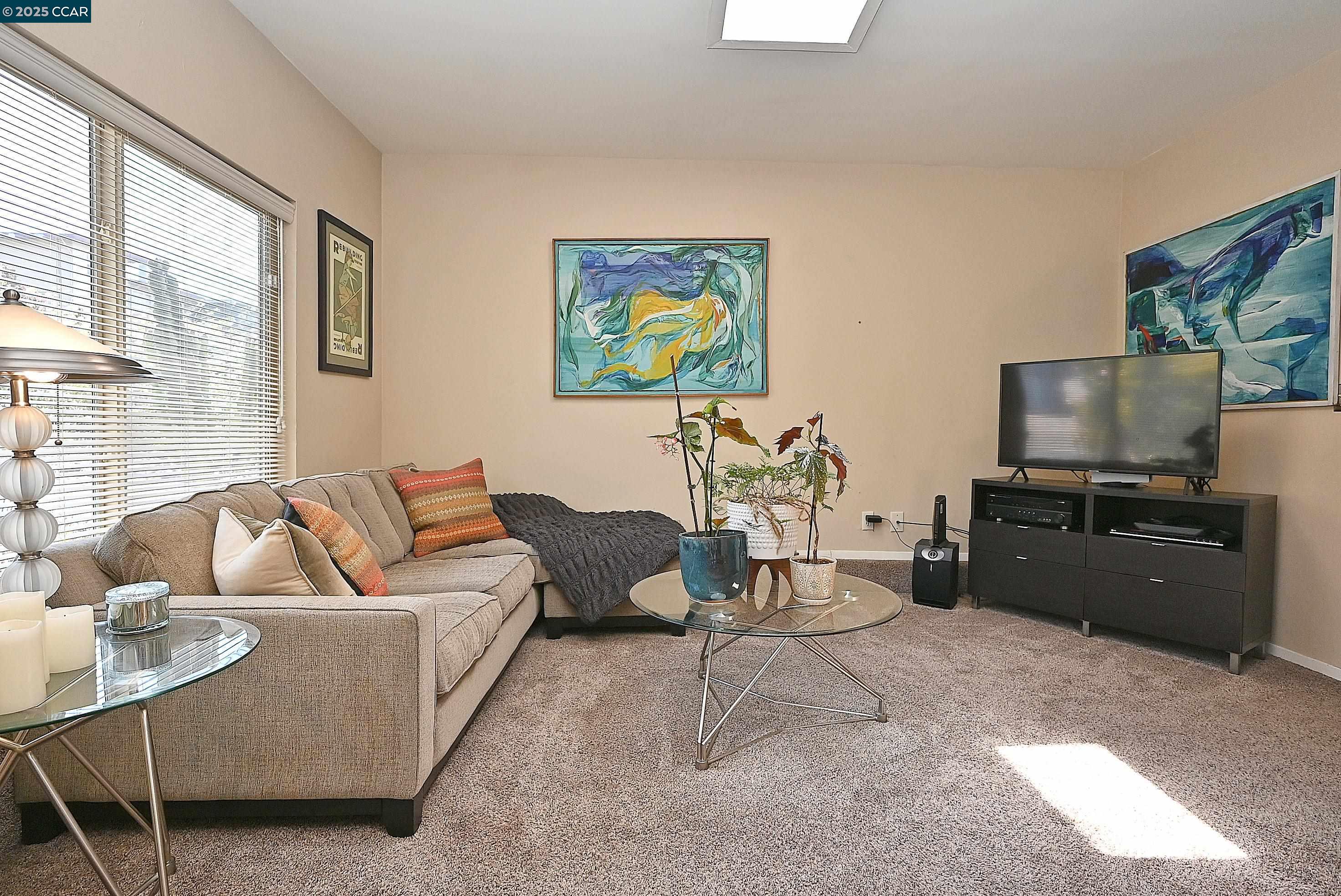 5880 Hazel Ave, Richmond, California 94805, 2 Bedrooms Bedrooms, 7 Rooms Rooms,1 BathroomBathrooms,Residential,For Sale,5880 Hazel Ave,41103418