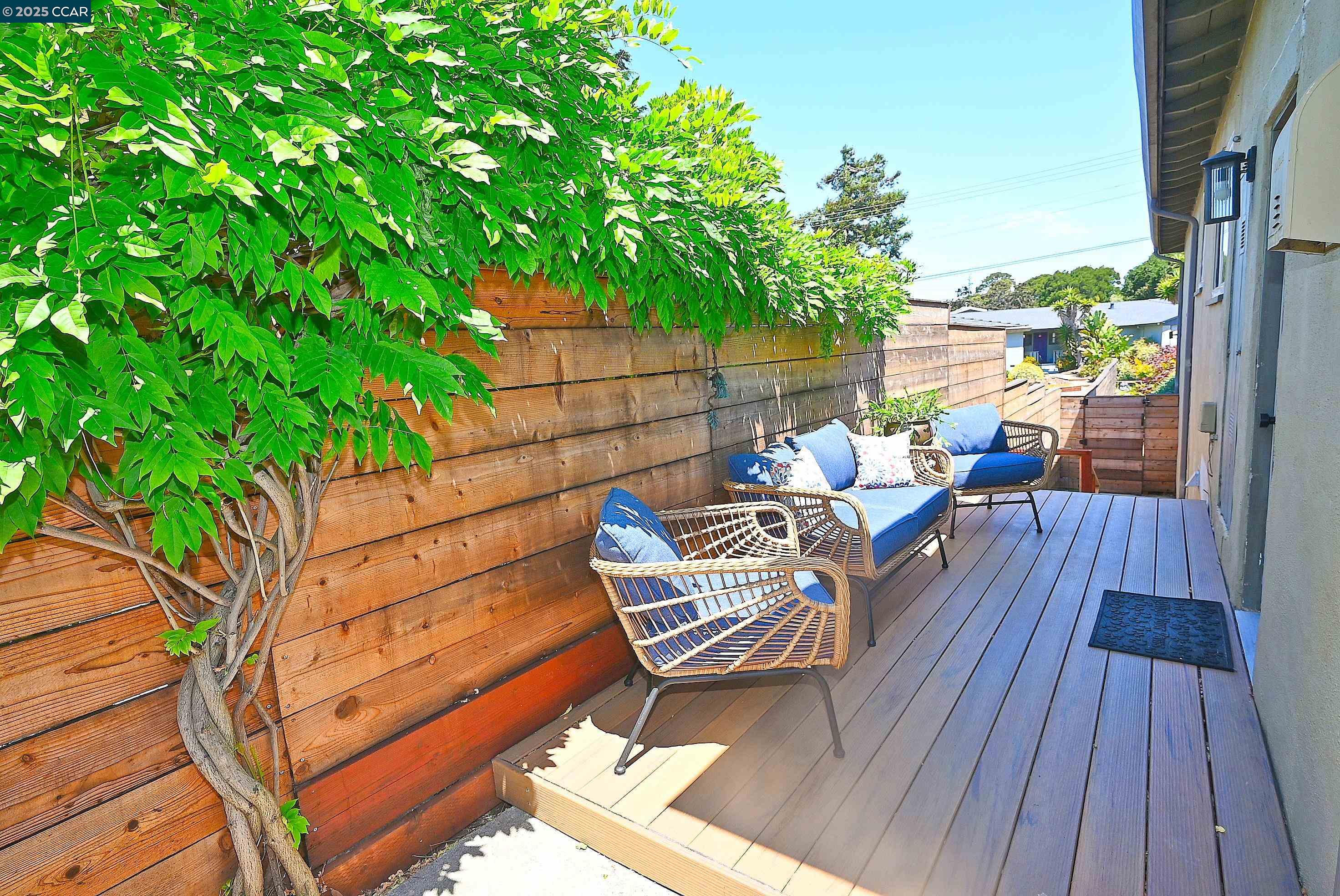 5880 Hazel Ave, Richmond, California 94805, 2 Bedrooms Bedrooms, 7 Rooms Rooms,1 BathroomBathrooms,Residential,For Sale,5880 Hazel Ave,41103418