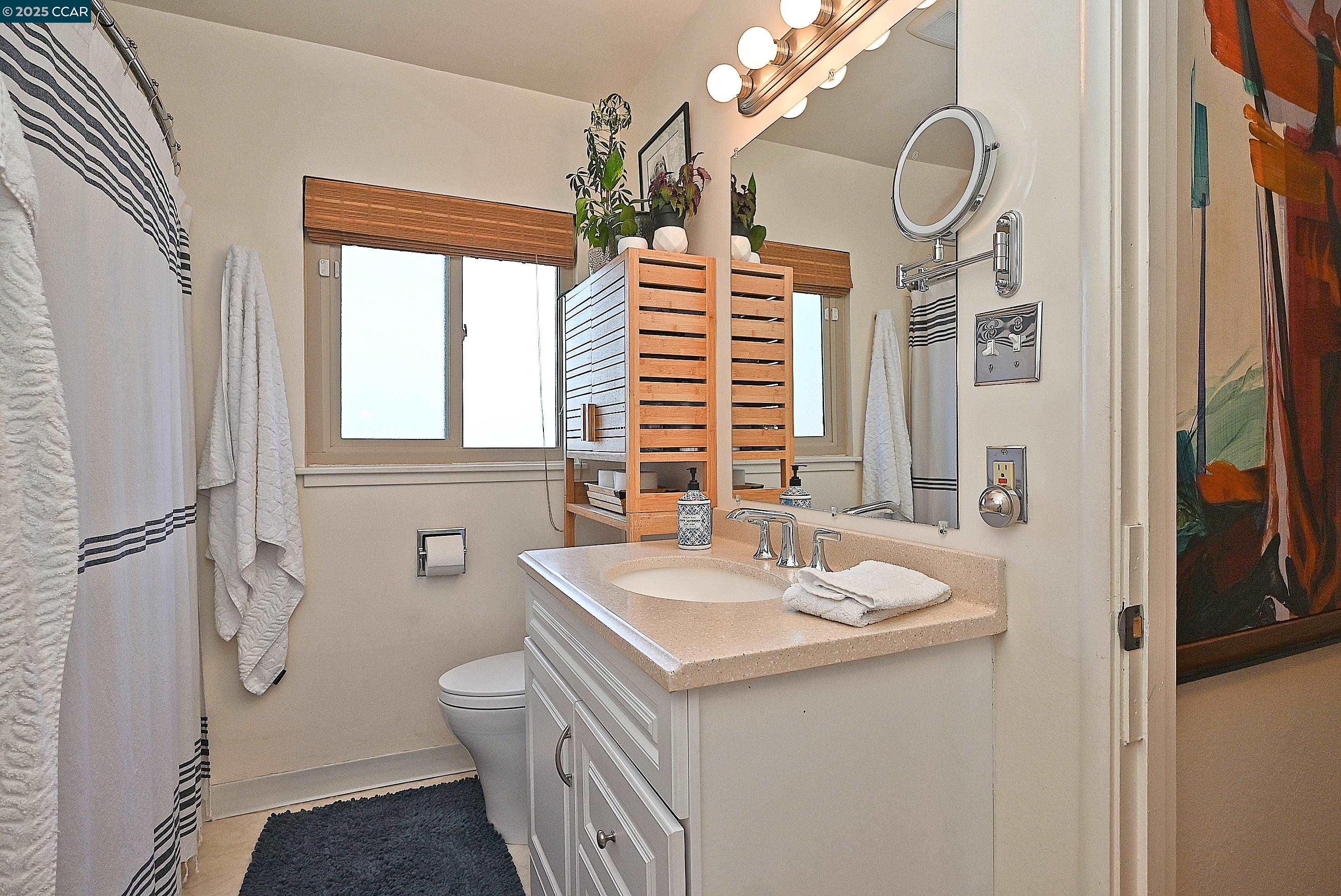5880 Hazel Ave, Richmond, California 94805, 2 Bedrooms Bedrooms, 7 Rooms Rooms,1 BathroomBathrooms,Residential,For Sale,5880 Hazel Ave,41103418