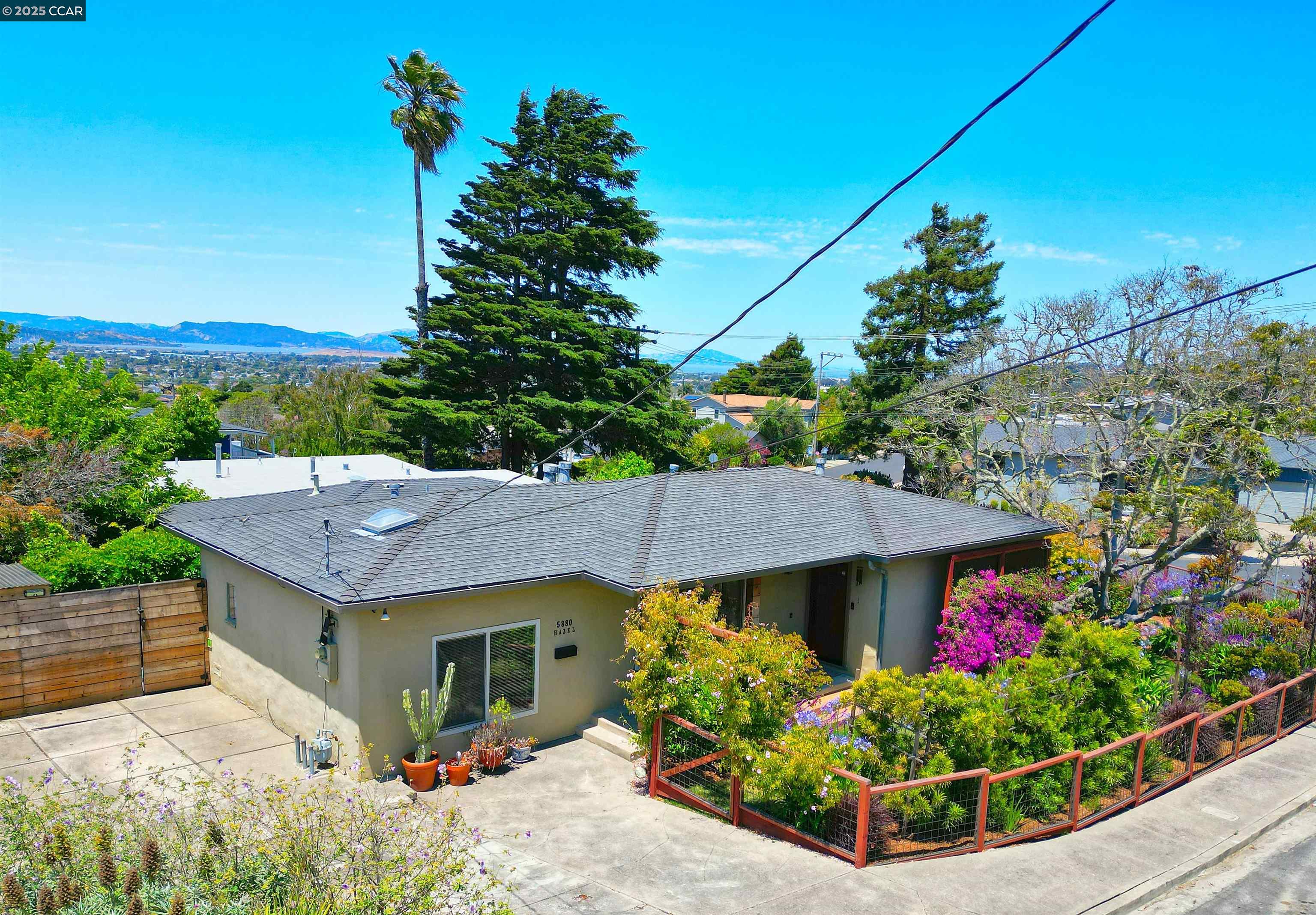 5880 Hazel Ave, Richmond, California 94805, 2 Bedrooms Bedrooms, 7 Rooms Rooms,1 BathroomBathrooms,Residential,For Sale,5880 Hazel Ave,41103418