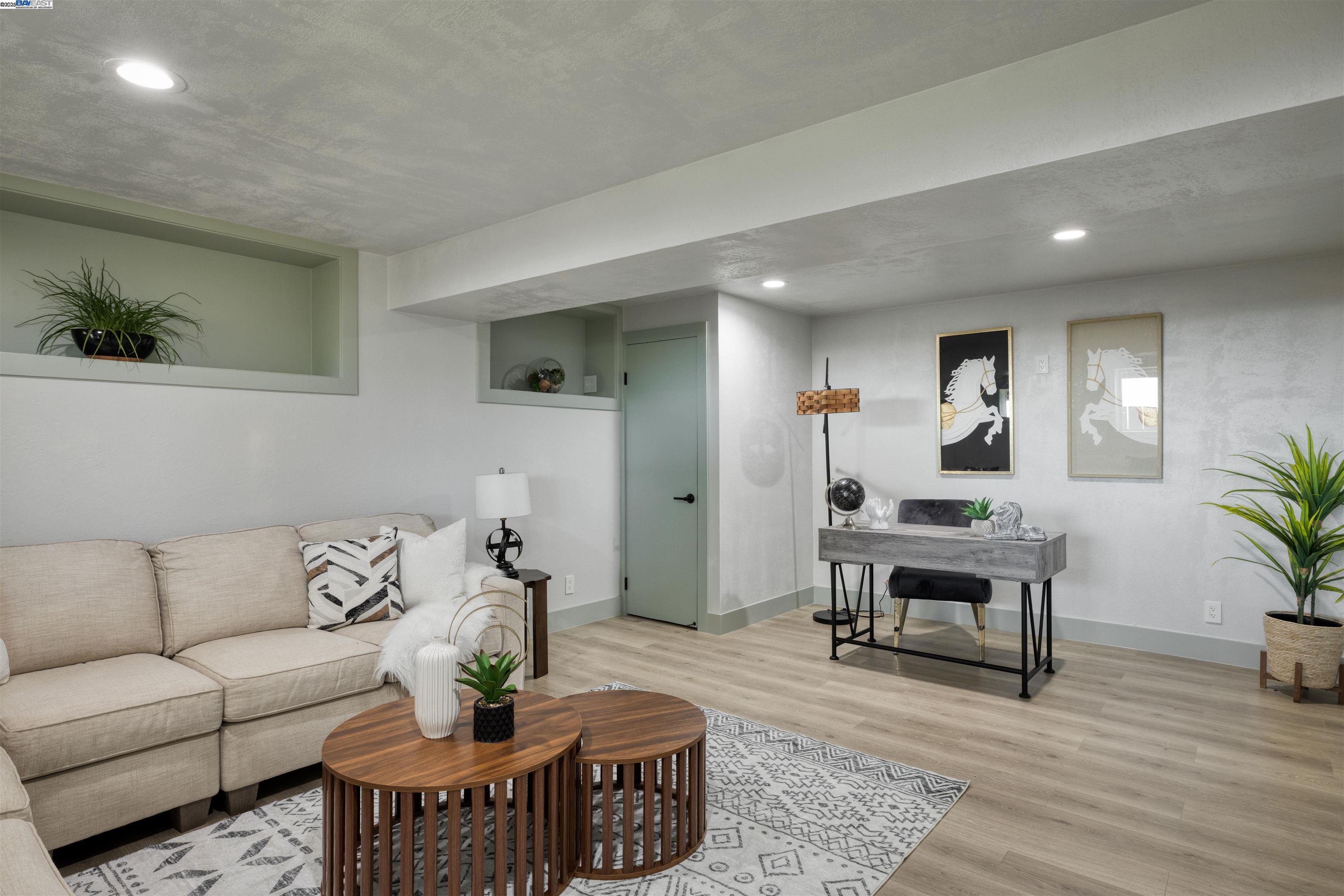131 Fernwood Dr, San Bruno, California 94066, 3 Bedrooms Bedrooms, 5 Rooms Rooms,2 BathroomsBathrooms,Residential,For Sale,131 Fernwood Dr,41103420
