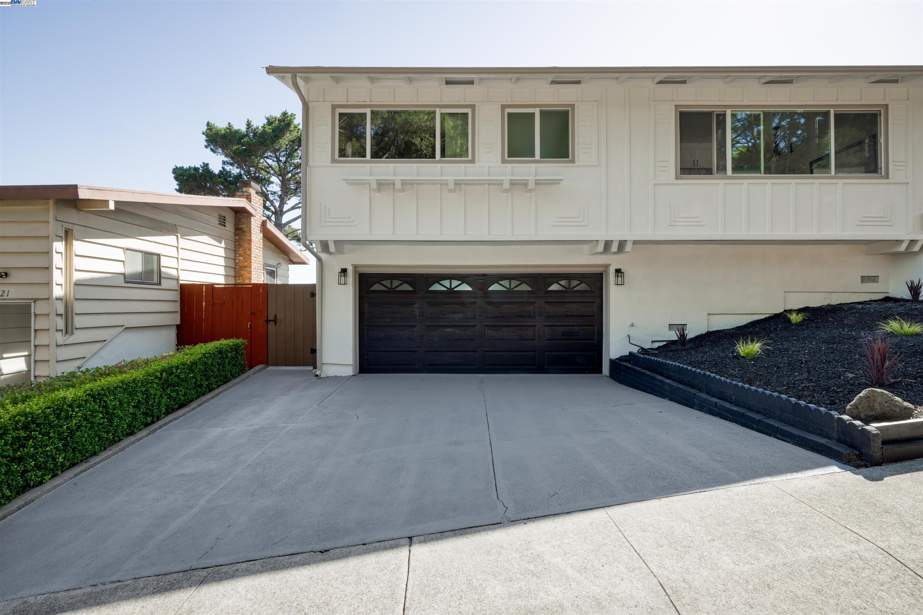 131 Fernwood Dr, San Bruno, California 94066, 3 Bedrooms Bedrooms, 5 Rooms Rooms,2 BathroomsBathrooms,Residential,For Sale,131 Fernwood Dr,41103420