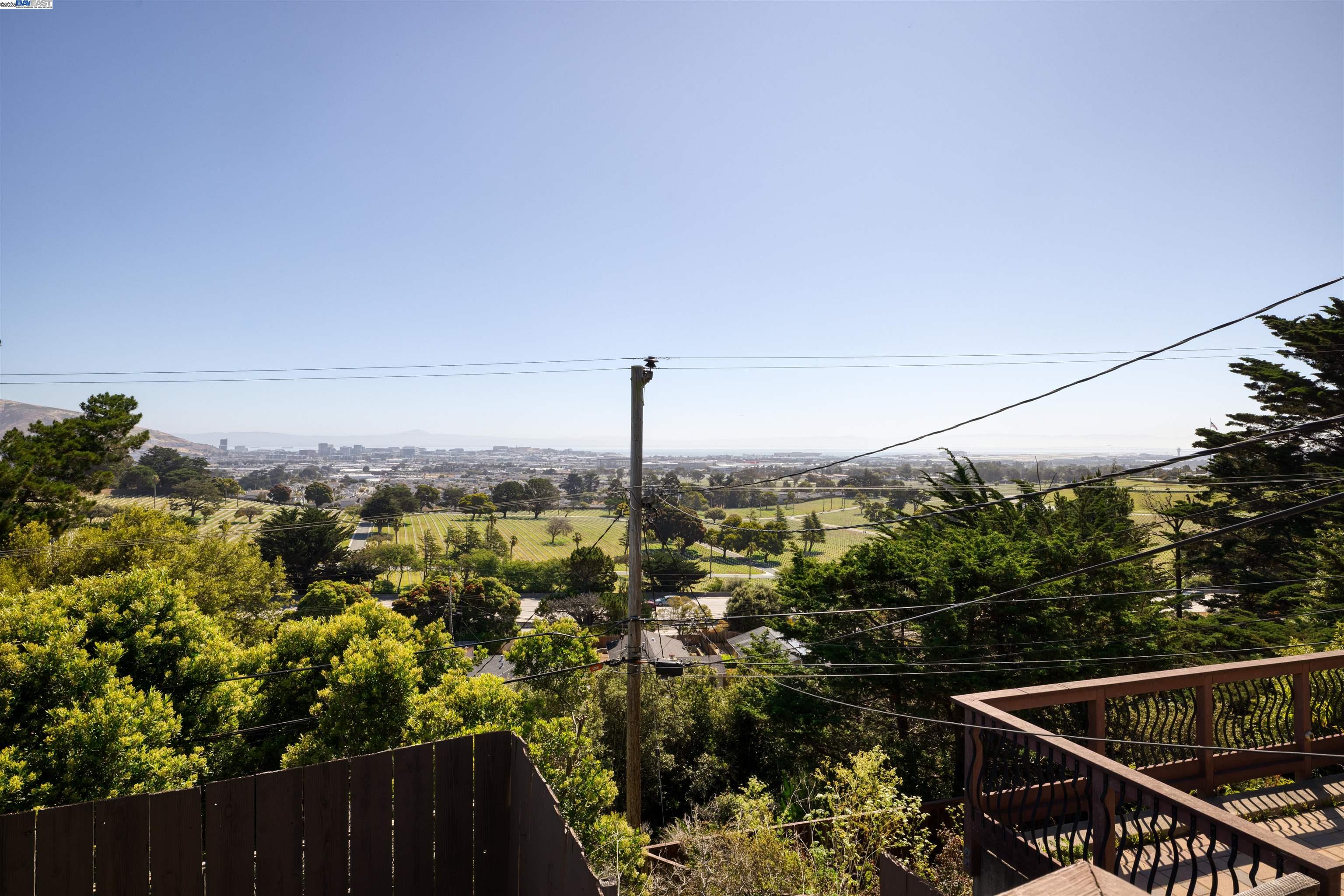131 Fernwood Dr, San Bruno, California 94066, 3 Bedrooms Bedrooms, 5 Rooms Rooms,2 BathroomsBathrooms,Residential,For Sale,131 Fernwood Dr,41103420