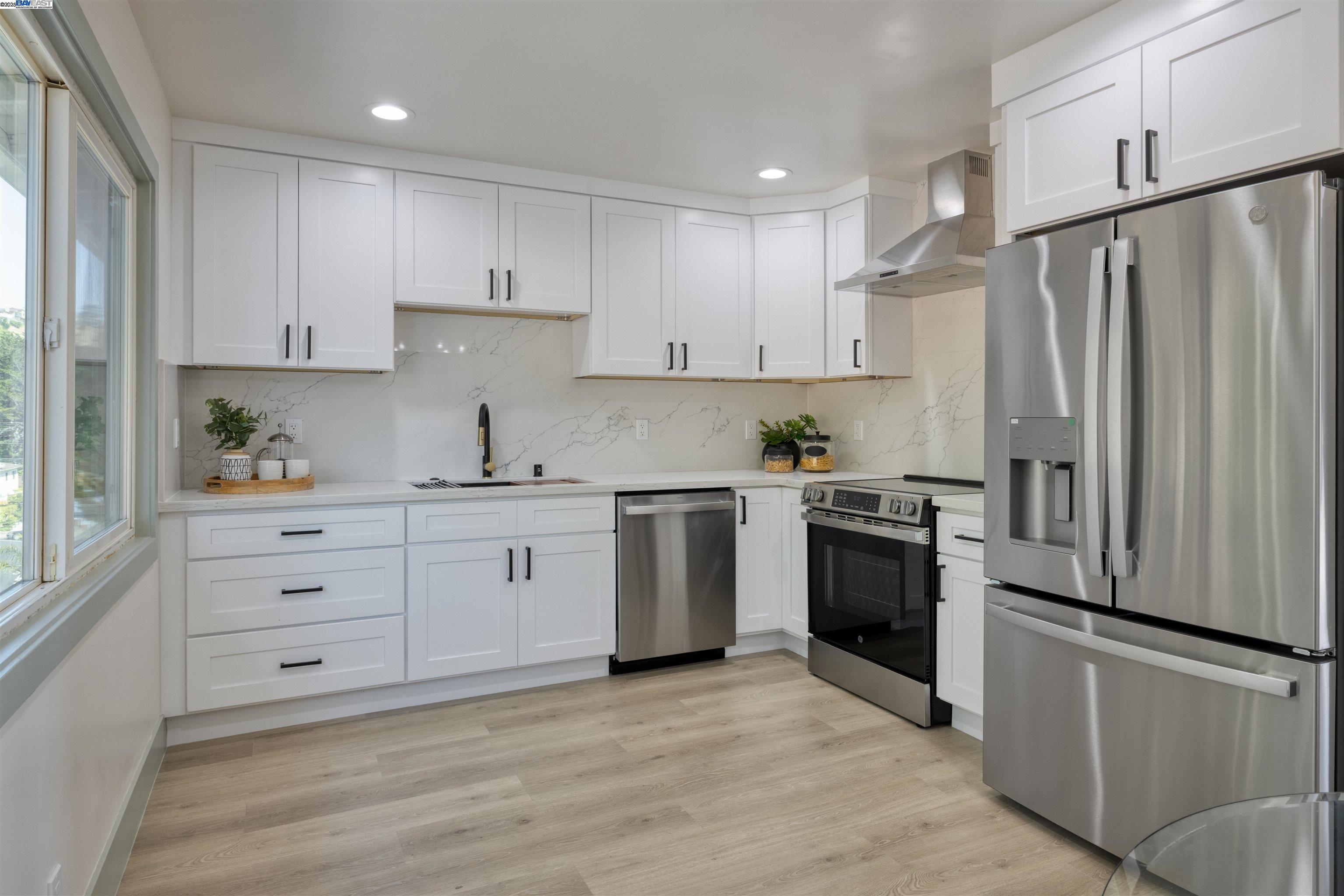 131 Fernwood Dr, San Bruno, California 94066, 3 Bedrooms Bedrooms, 5 Rooms Rooms,2 BathroomsBathrooms,Residential,For Sale,131 Fernwood Dr,41103420